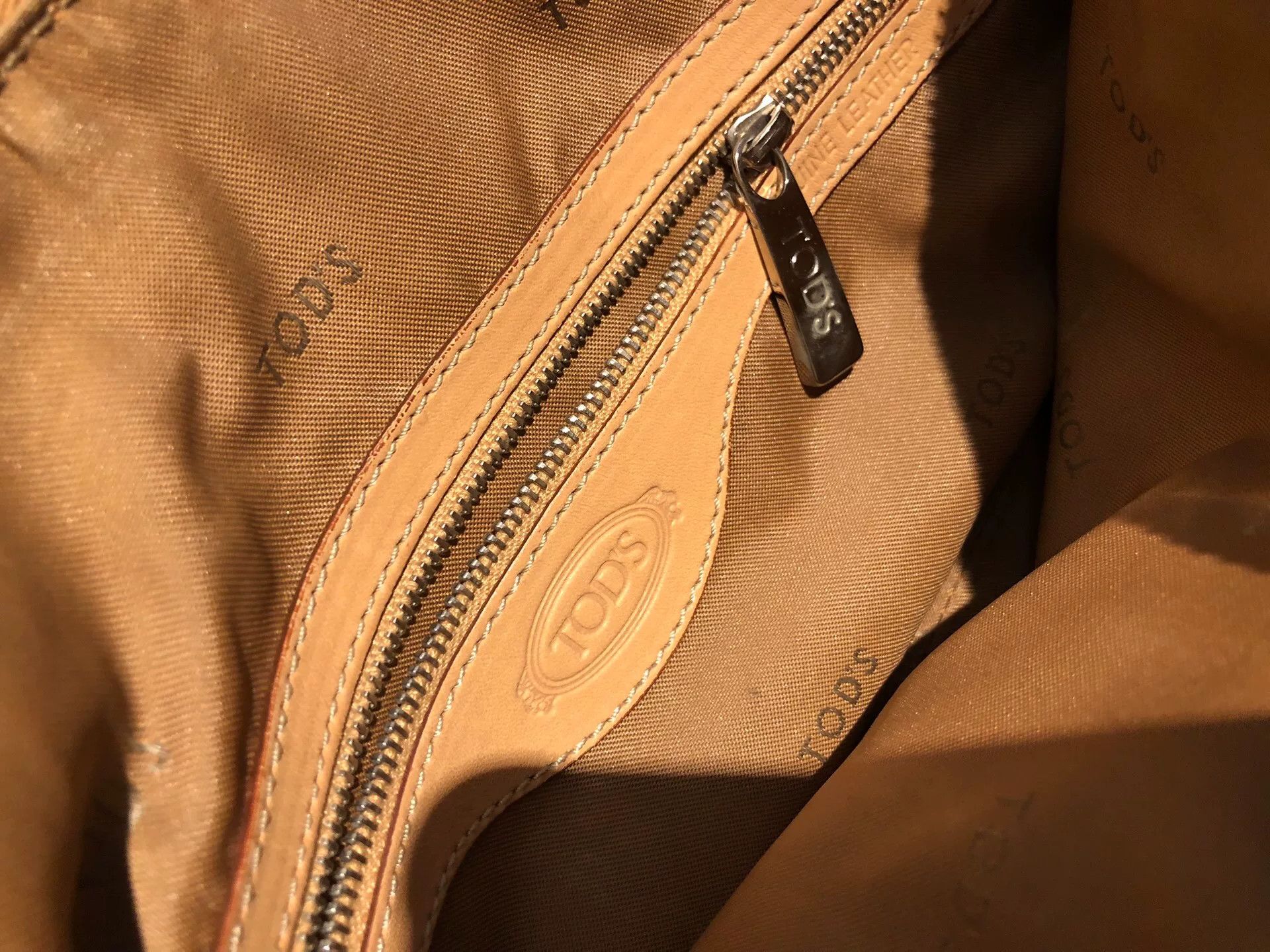 Tod's TOD'S Authentic Gently Used Handbag Size ONE SIZE - 7 Thumbnail