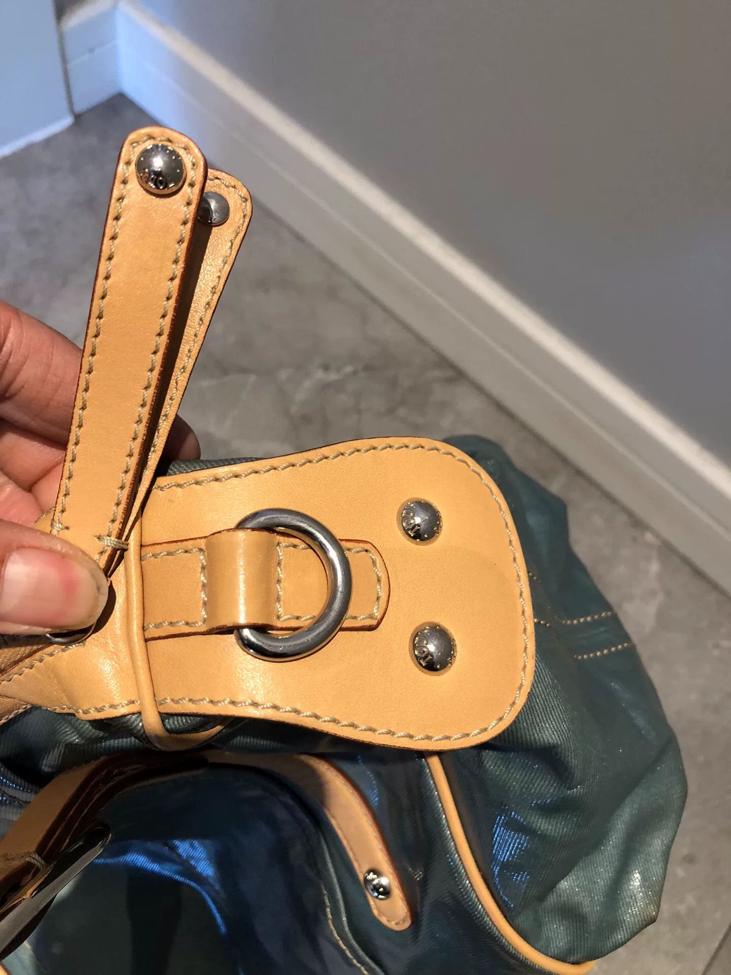 Tod's TOD'S Authentic Gently Used Handbag Size ONE SIZE - 6 Thumbnail