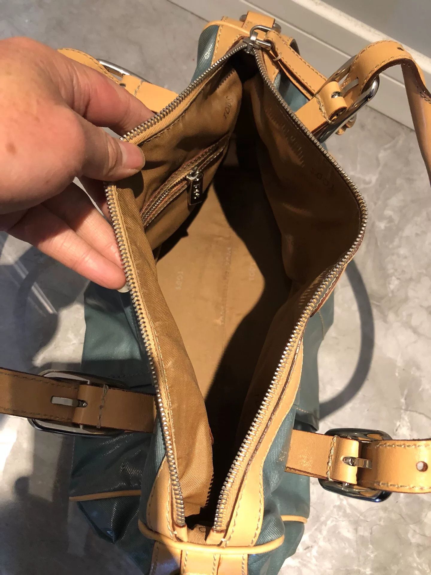 Tod's TOD'S Authentic Gently Used Handbag Size ONE SIZE - 5 Thumbnail
