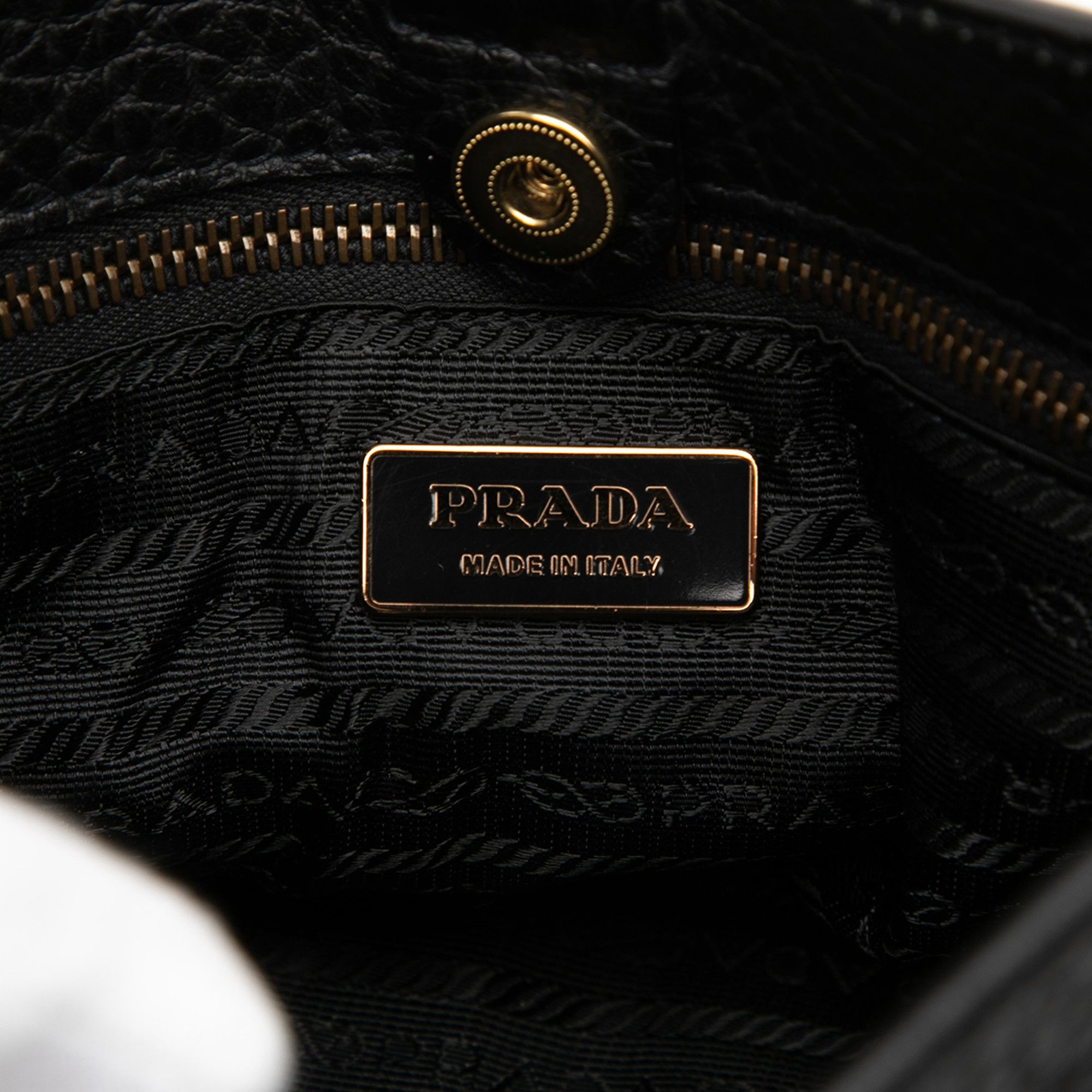 Prada Prada Vitello Daino Trimmed Tessuto Shoulder Bag Size ONE SIZE - 5 Thumbnail