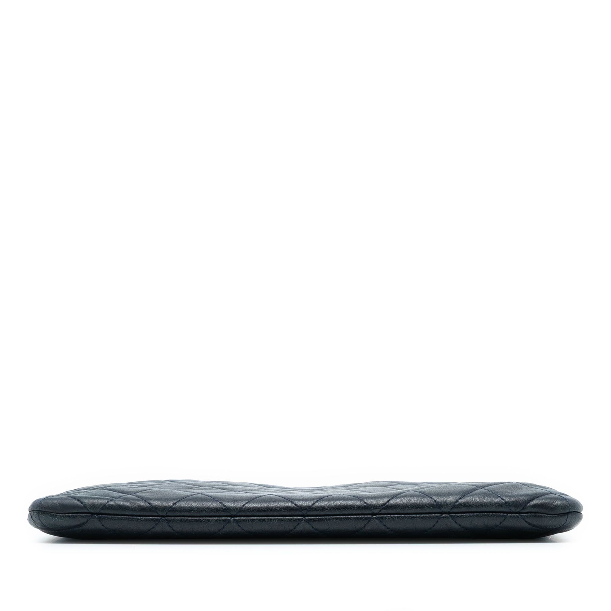 Chanel Chanel Medium Quilted Lambskin Casino Beauty O Case Clutch Size ONE SIZE - 3 Thumbnail