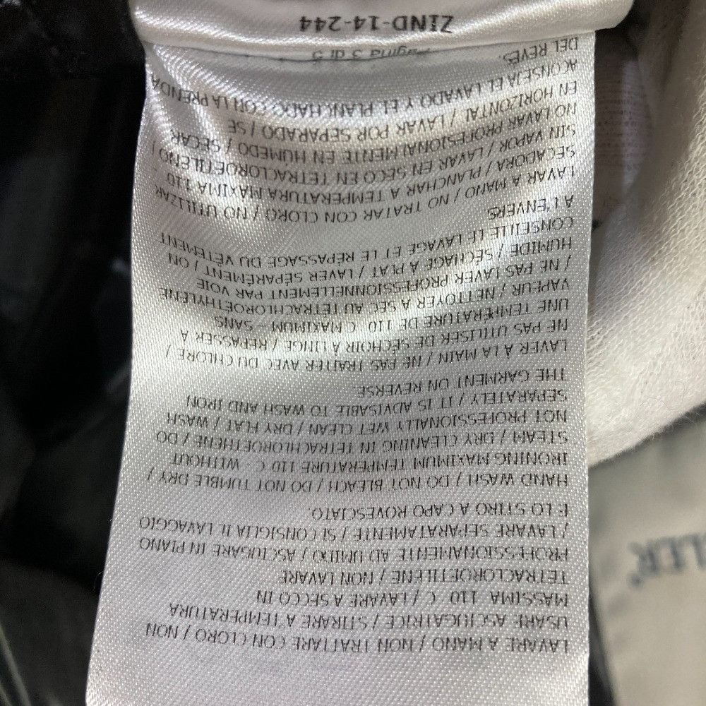 Moncler Moncler Moncler BERRIAT Quilted Down Jacket Textile Outerwear BERRIAT DUTY FREE for USA Size ONE SIZE - 13 Thumbnail