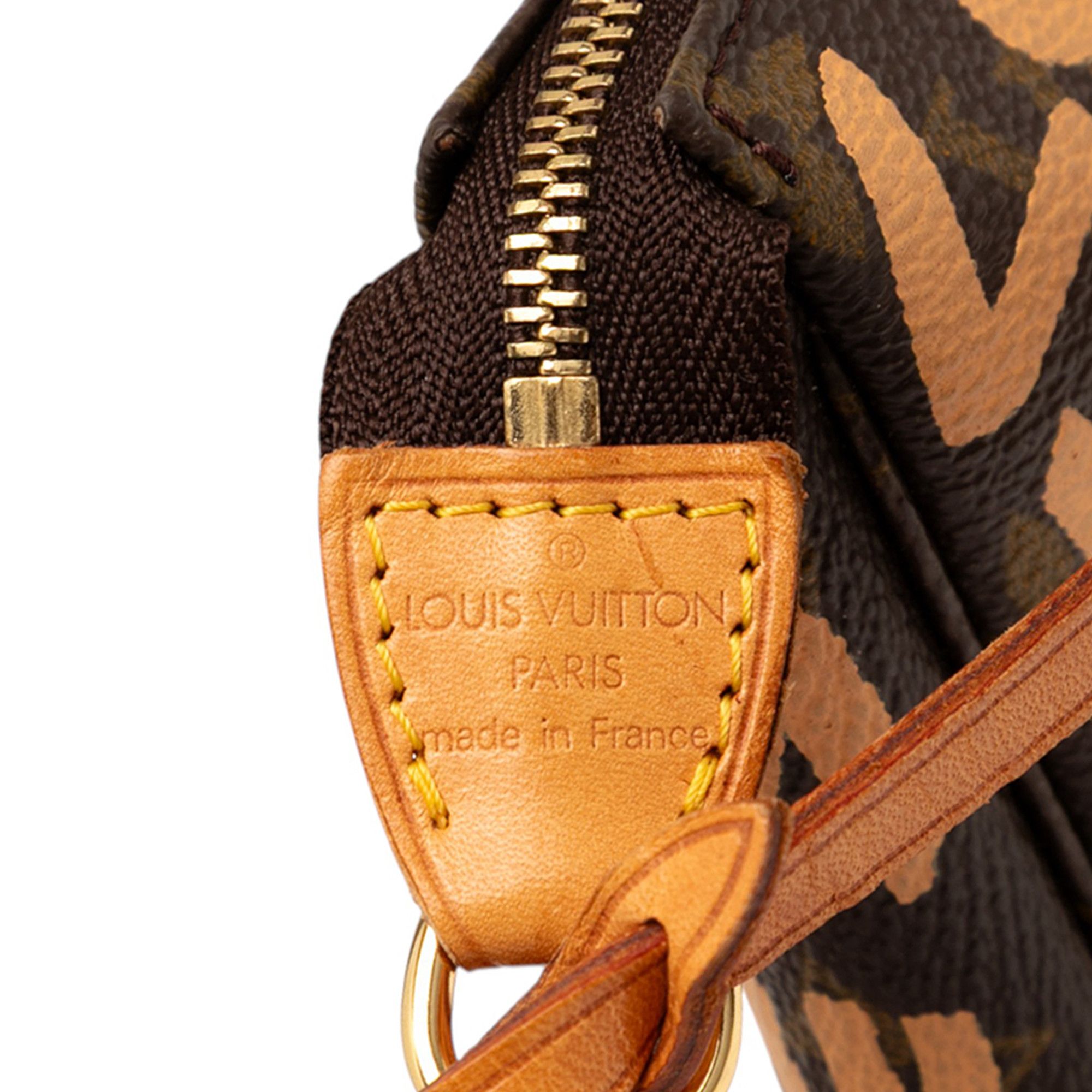 Louis Vuitton Louis Vuitton Stephen Sprouse Monogram Graffiti Pochette Accessoires Size ONE SIZE - 6 Thumbnail