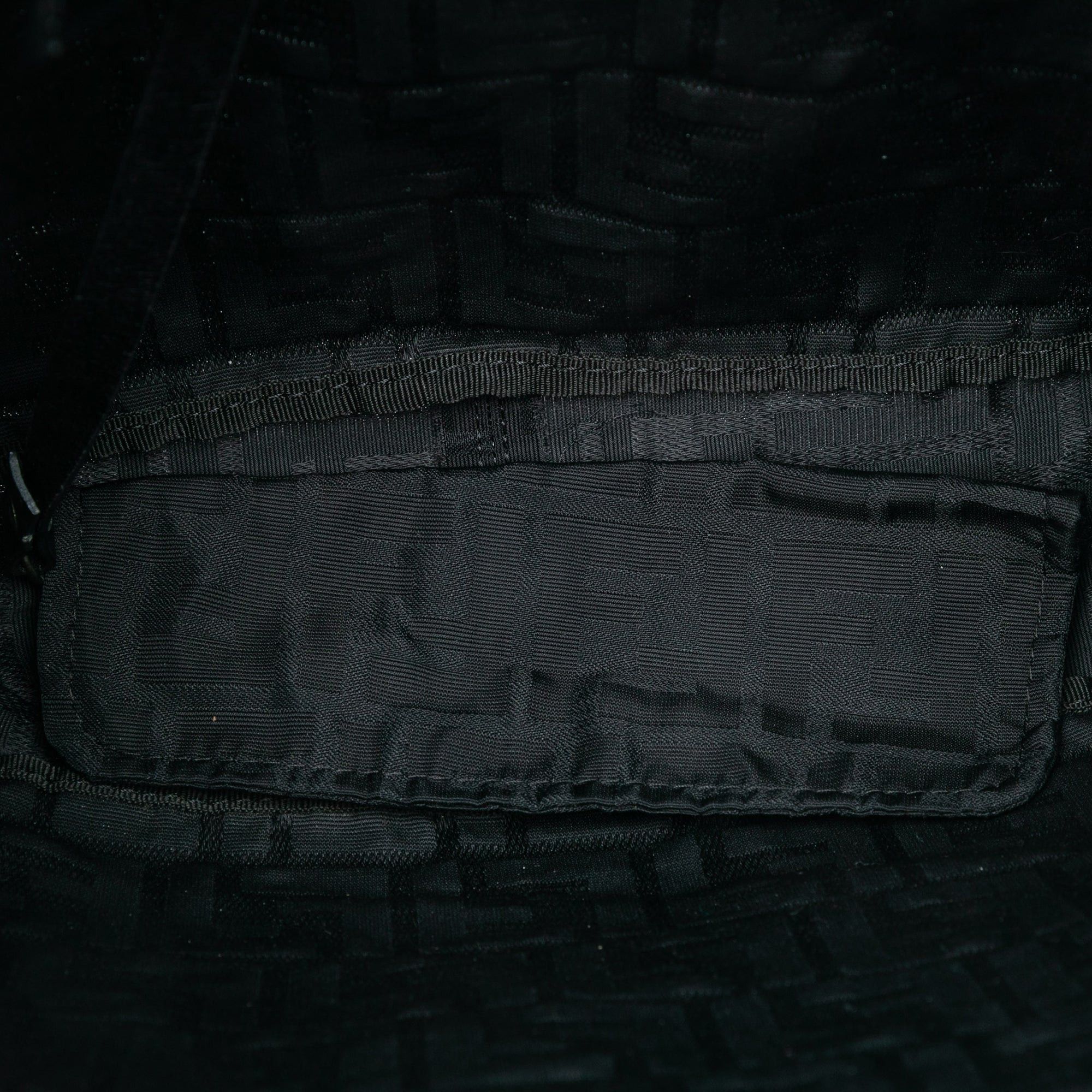 Fendi Zucca Canvas Tote Size ONE SIZE - 4 Thumbnail