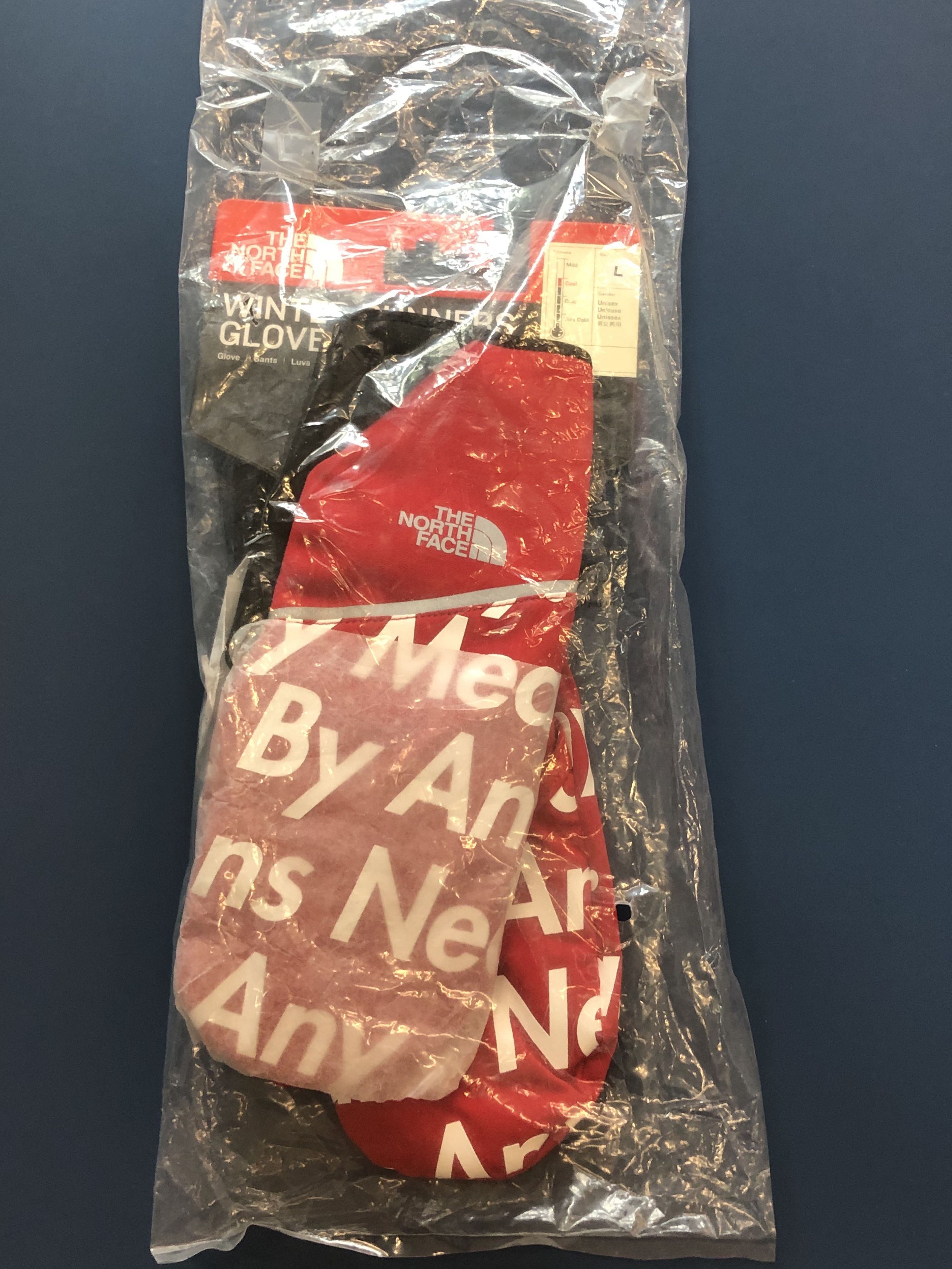 Supreme X North Face Winter Runners Gloves Red NEVER WORN (WITH