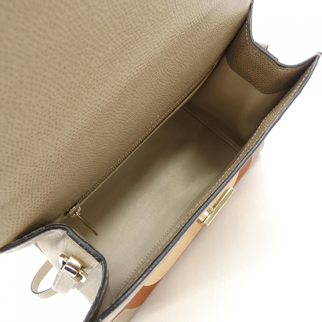 Valextra Valextra Valextra ISIDE Bag Leather Shoulder Bag DUTY FREE for USA Size ONE SIZE - 6 Thumbnail