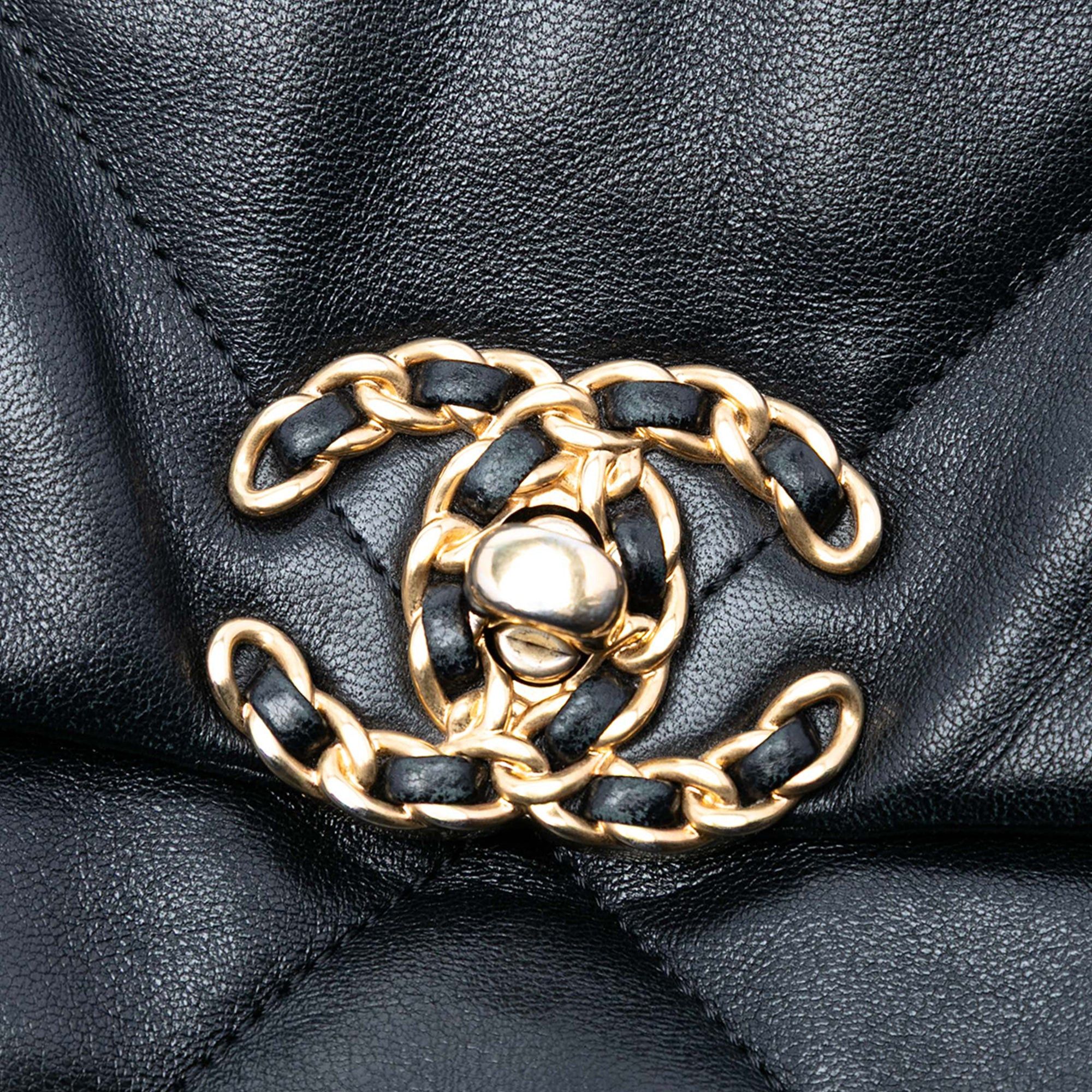 Chanel Maxi Lambskin 19 Flap Size ONE SIZE - 5 Thumbnail