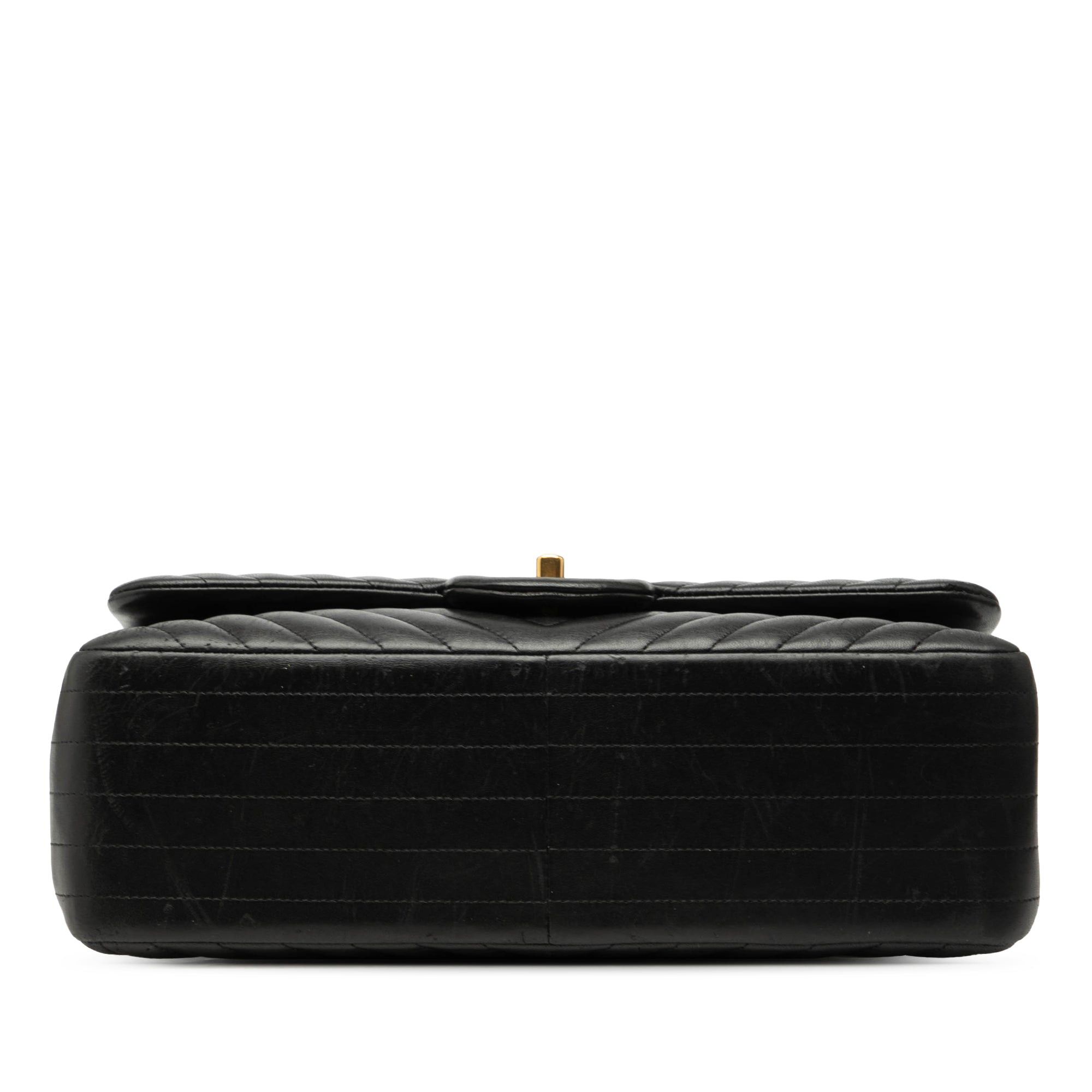 Chanel Jumbo Classic Chevron Lambskin Double Flap Size ONE SIZE - 3 Thumbnail