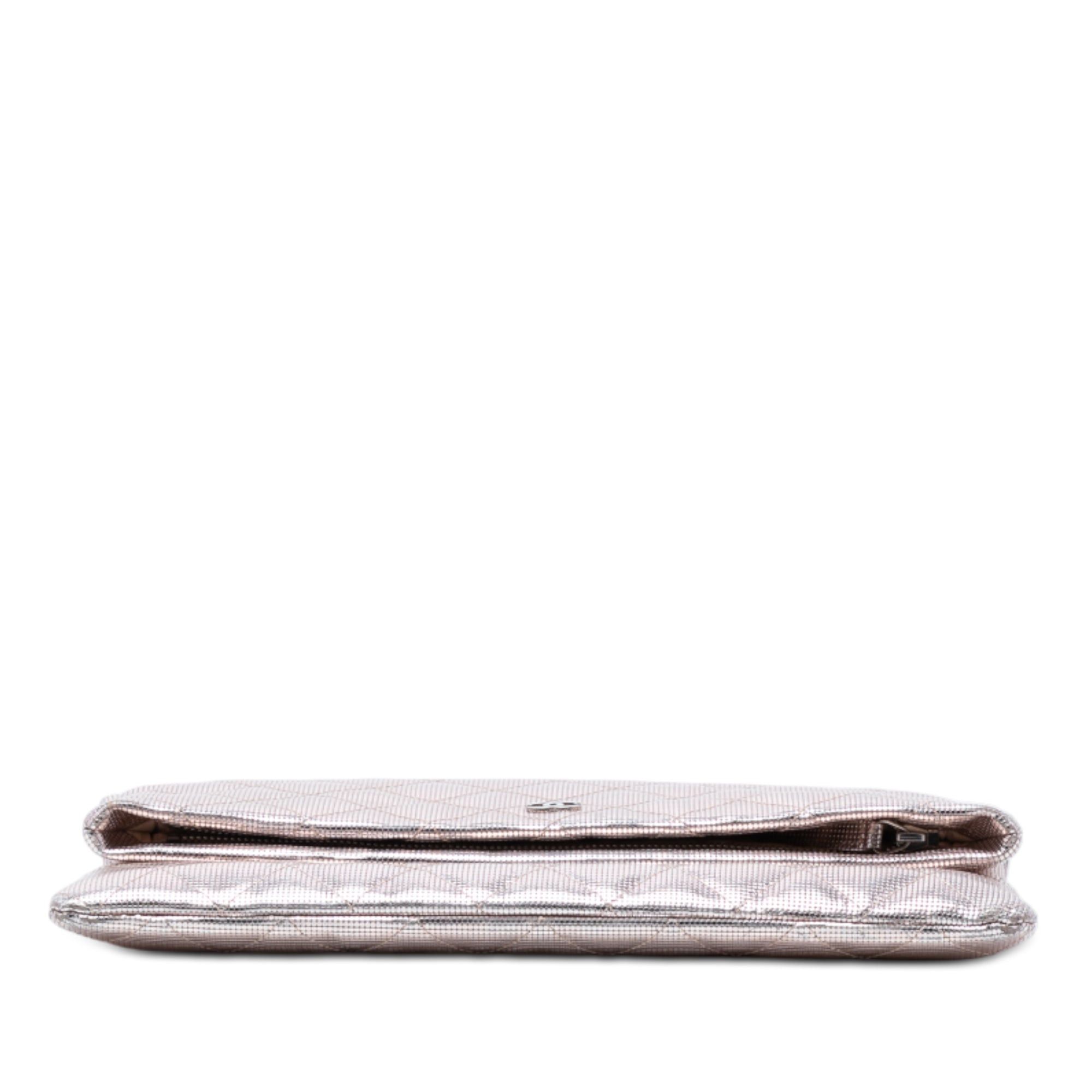Chanel Quilted Calfskin Pixel Effect Beauty Foldover Clutch Size ONE SIZE - 3 Thumbnail
