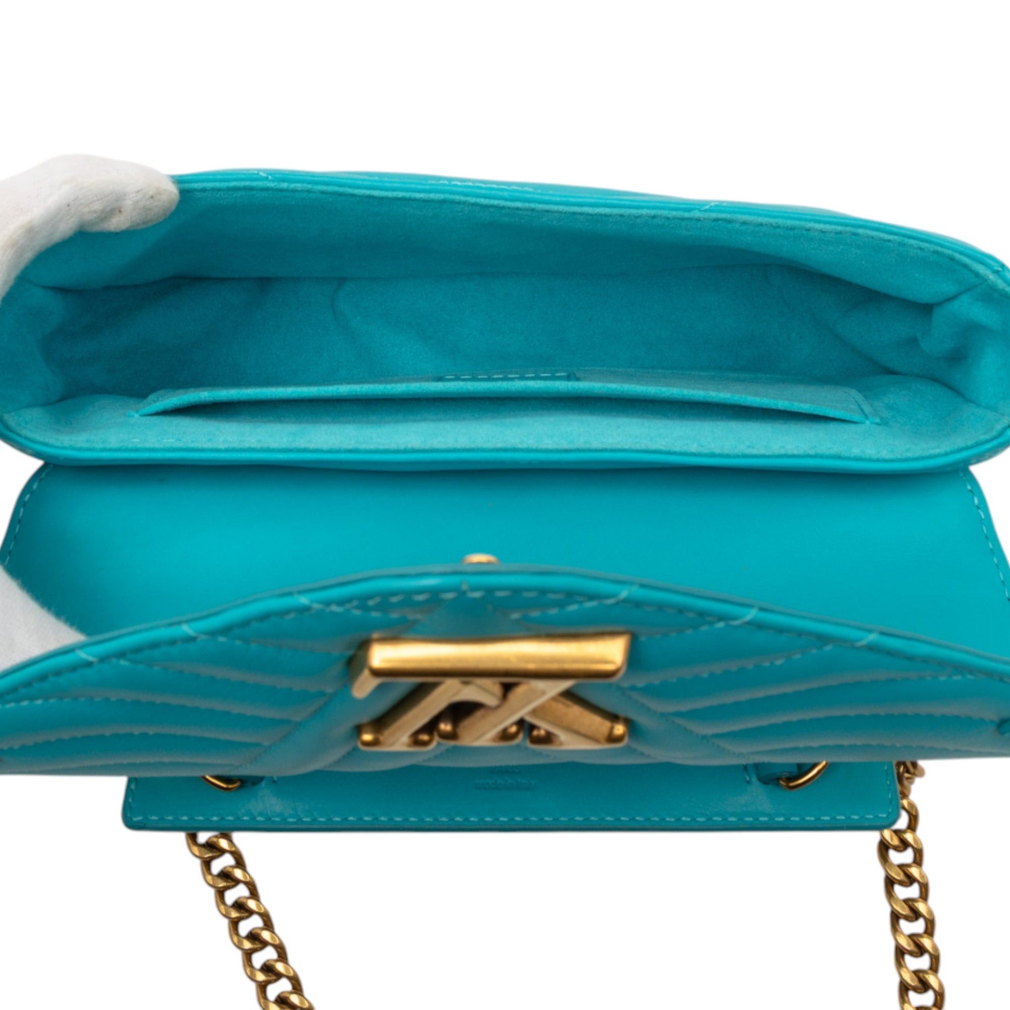 Louis Vuitton New Wave Chain Bag MM Size ONE SIZE - 4 Thumbnail