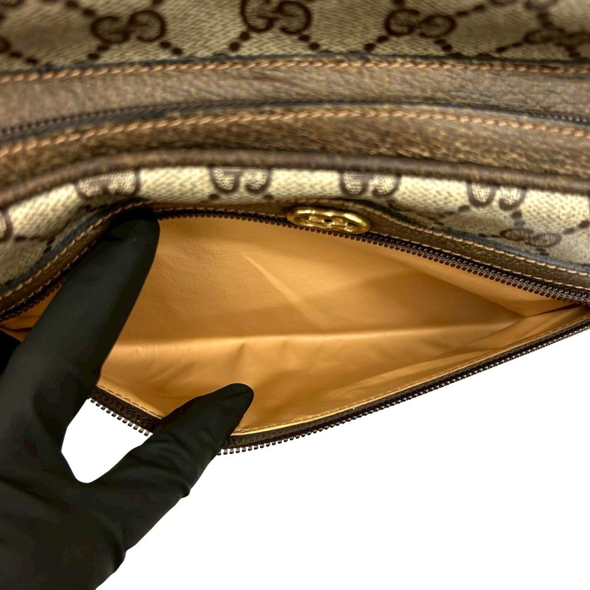 Gucci GUCCI Old Gucci GG Leather Shoulder Bag Pochette Sacoche Black 20048 Size ONE SIZE - 10 Thumbnail