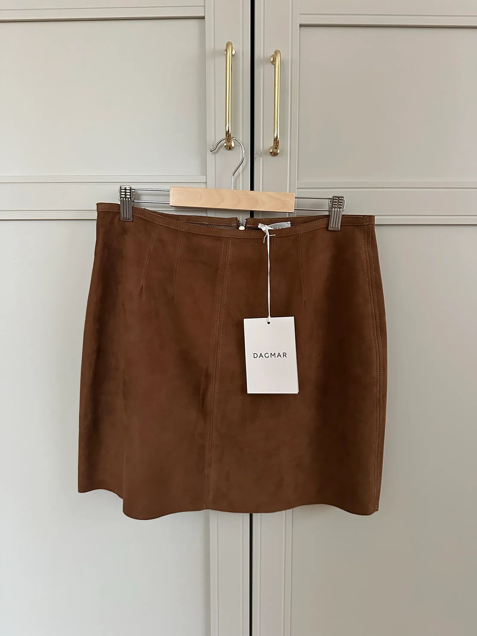 Dagmar Dagmar Suede mini skirt Skirt Size 28" / US 6 / IT 42 - 3 Thumbnail