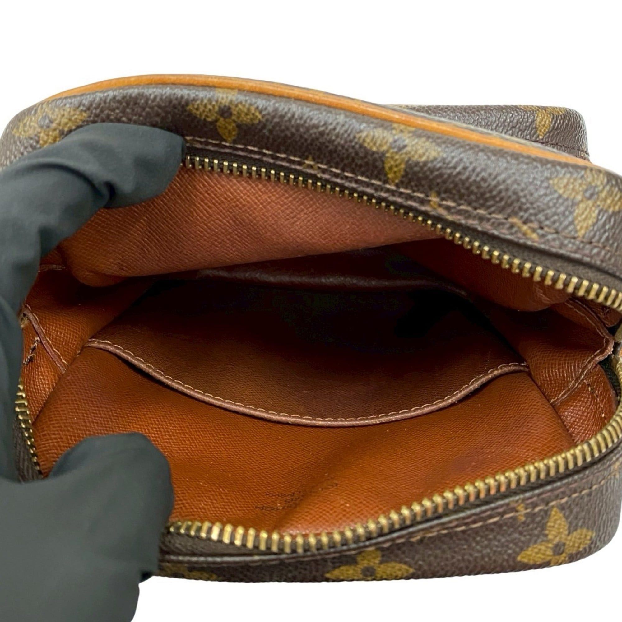 Louis Vuitton LOUIS VUITTON Amazon Monogram Leather Shoulder Bag/Pochette, Brown, 233-7 Size ONE SIZE - 9 Thumbnail