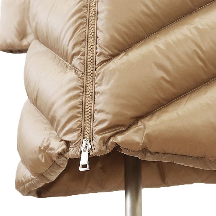Moncler Moncler Moncler CAMBALES GIUBOTTO 100% Nylon Down Coat Textile Outerwear CAMBALES GIUBOTTO DUTY FREE for USA Size ONE SIZE - 14 Thumbnail