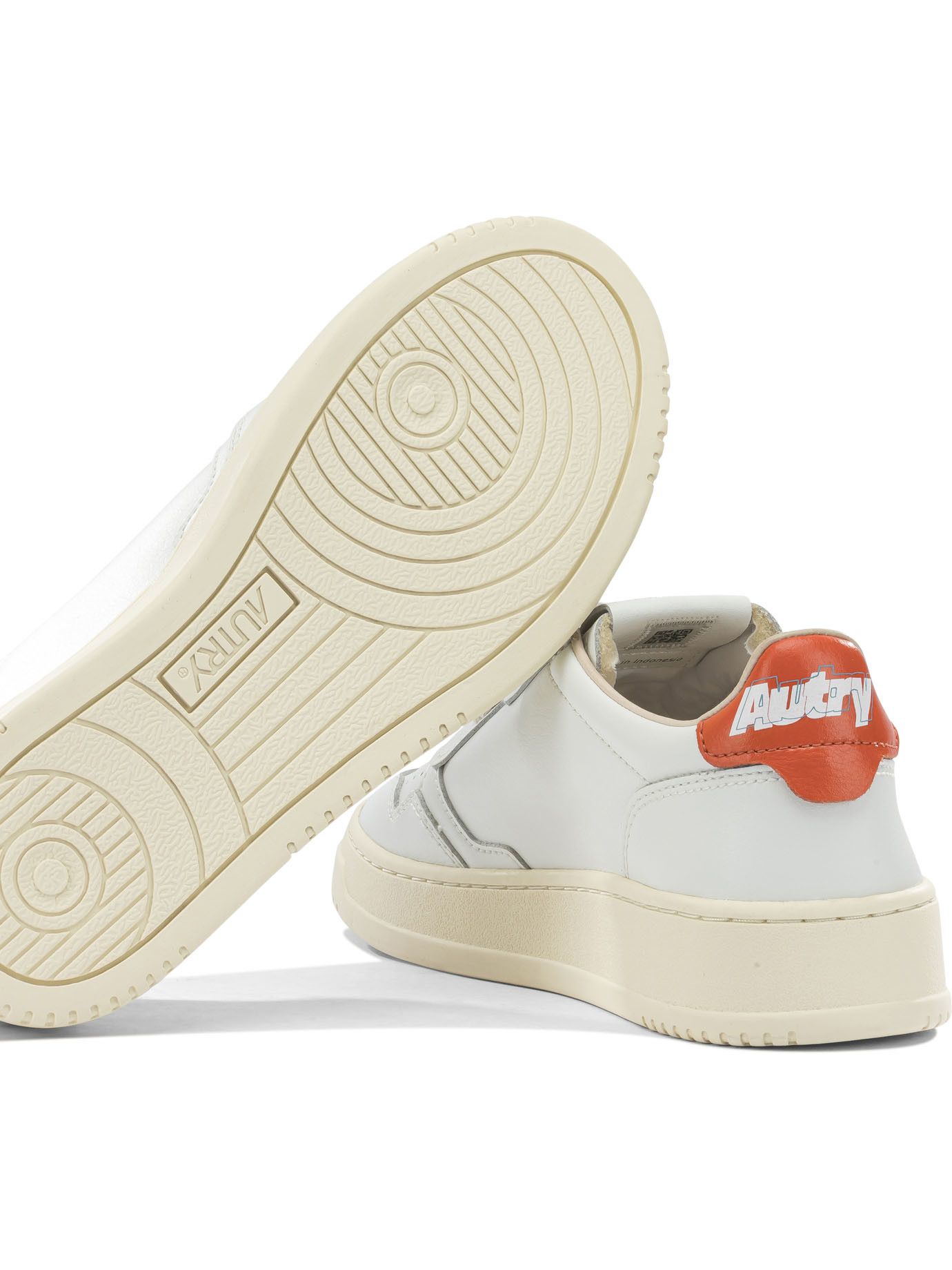 Autry Medalist Low Sneakers IT 37 Women - USA Duties Paid