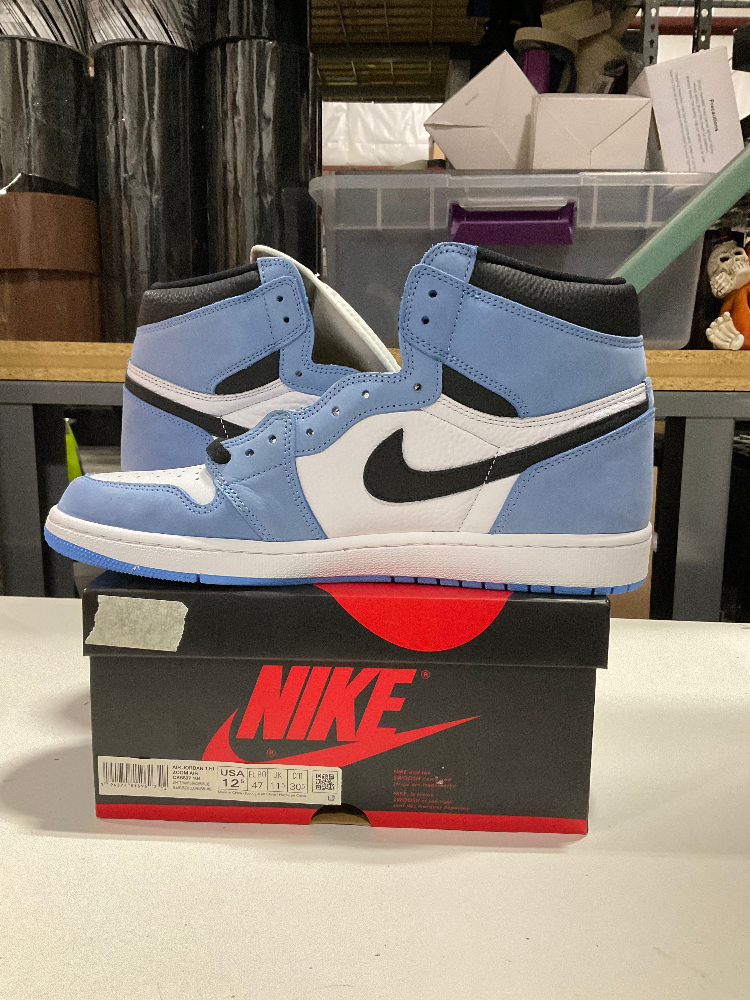 Jordan Brand DS Jordan 1 University Blue *Conditional* Wrong Box Size US 13 / EU 46 - 2 Thumbnail