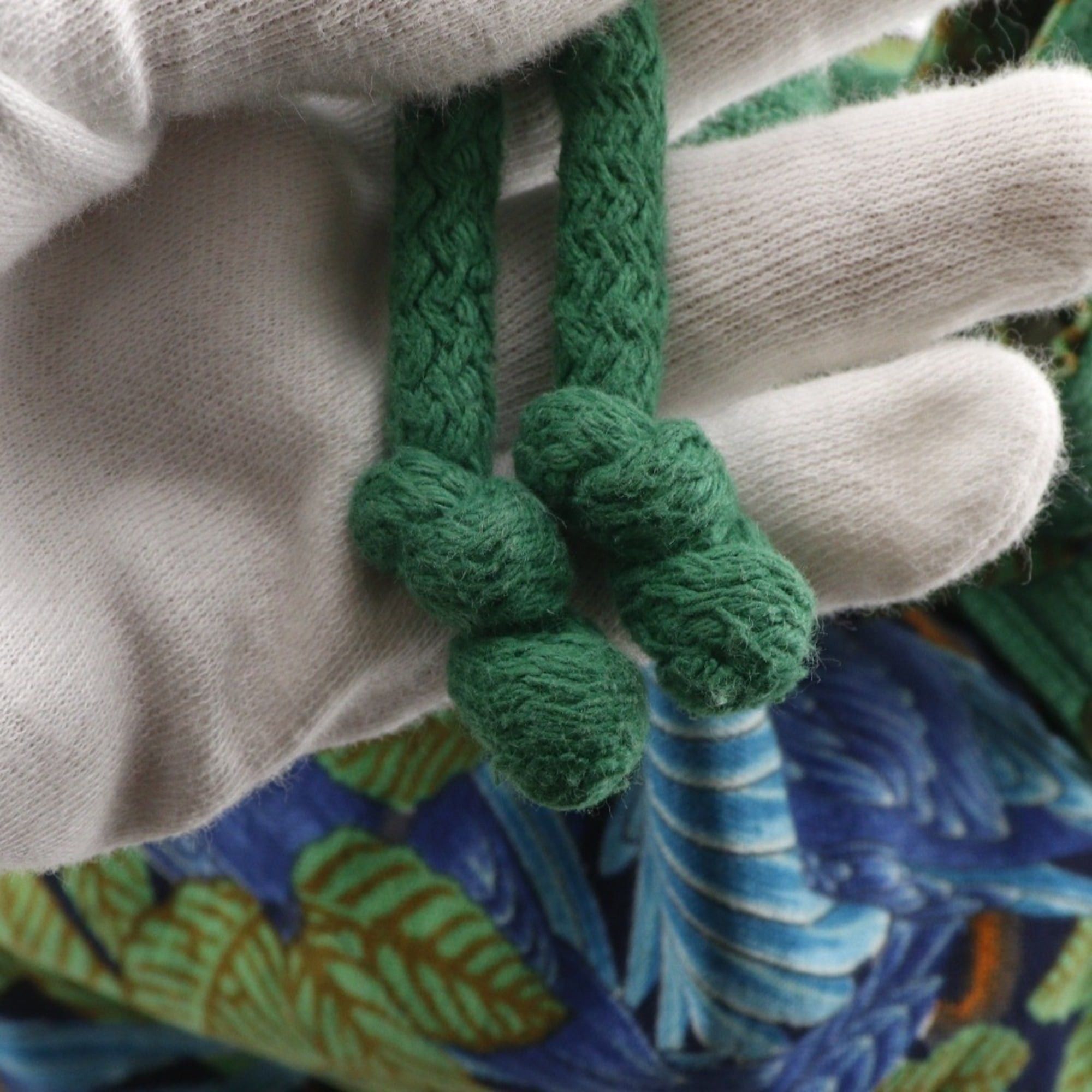 Hermes Hermes Hermès Botanical and Bird Print Cotton Shoulder Bag, Green, A5 Purse, Women's Size ONE SIZE - 10 Thumbnail