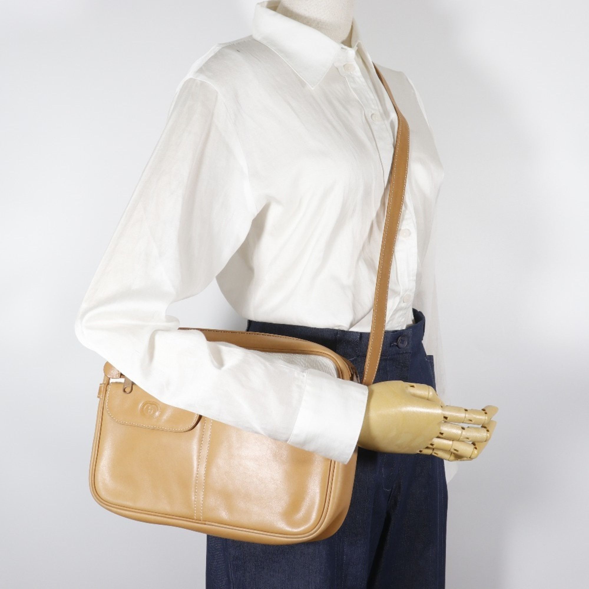 Gucci Gucci Old Shoulder Bag, Vintage Calfskin, Beige, A5, Double Zipper, Gucci, Women's Size ONE SIZE - 20 Thumbnail