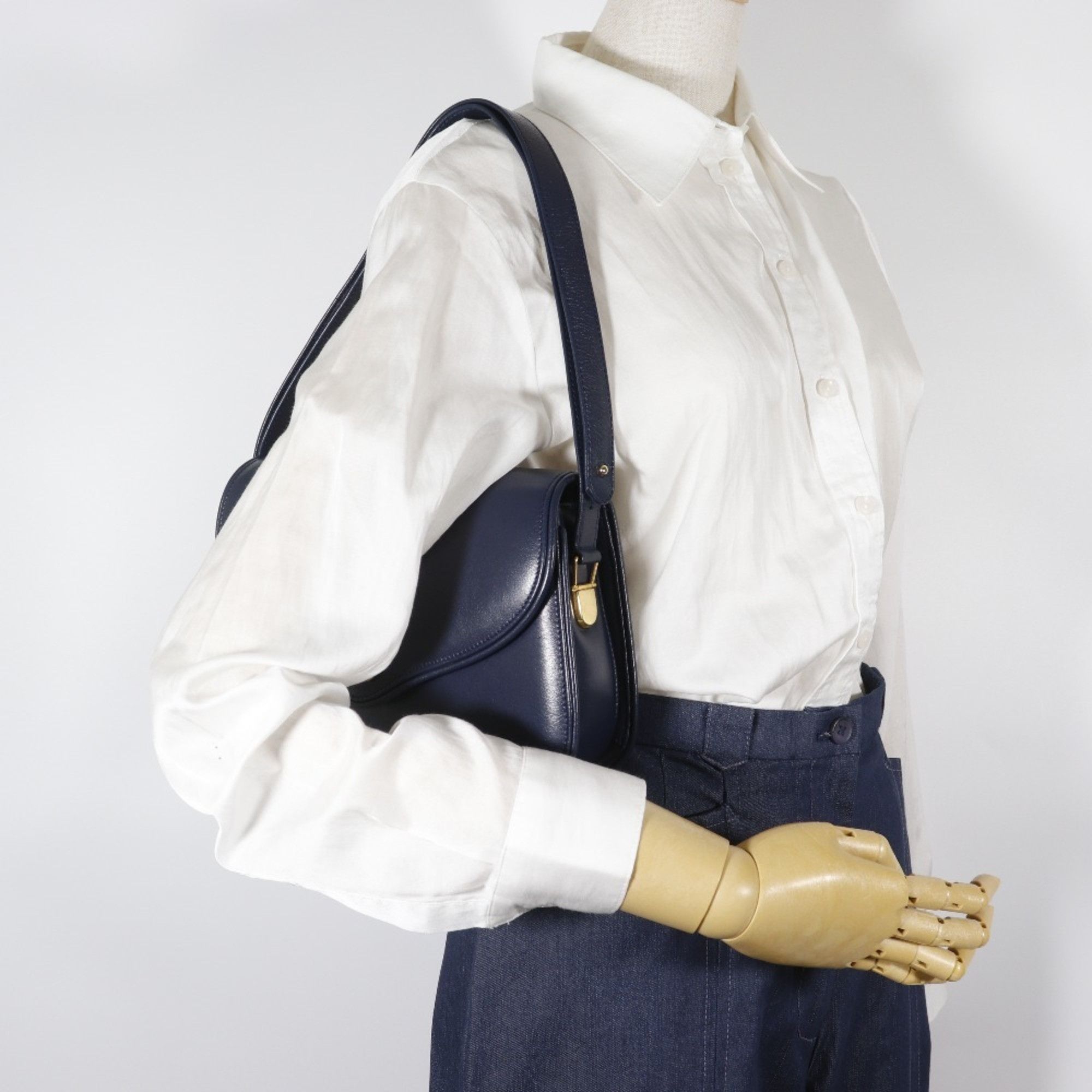 Gucci Gucci Old Shoulder Bag, Vintage Calfskin, Navy Blue, with Magnetic closure, Gucci, Women's Size ONE SIZE - 18 Thumbnail