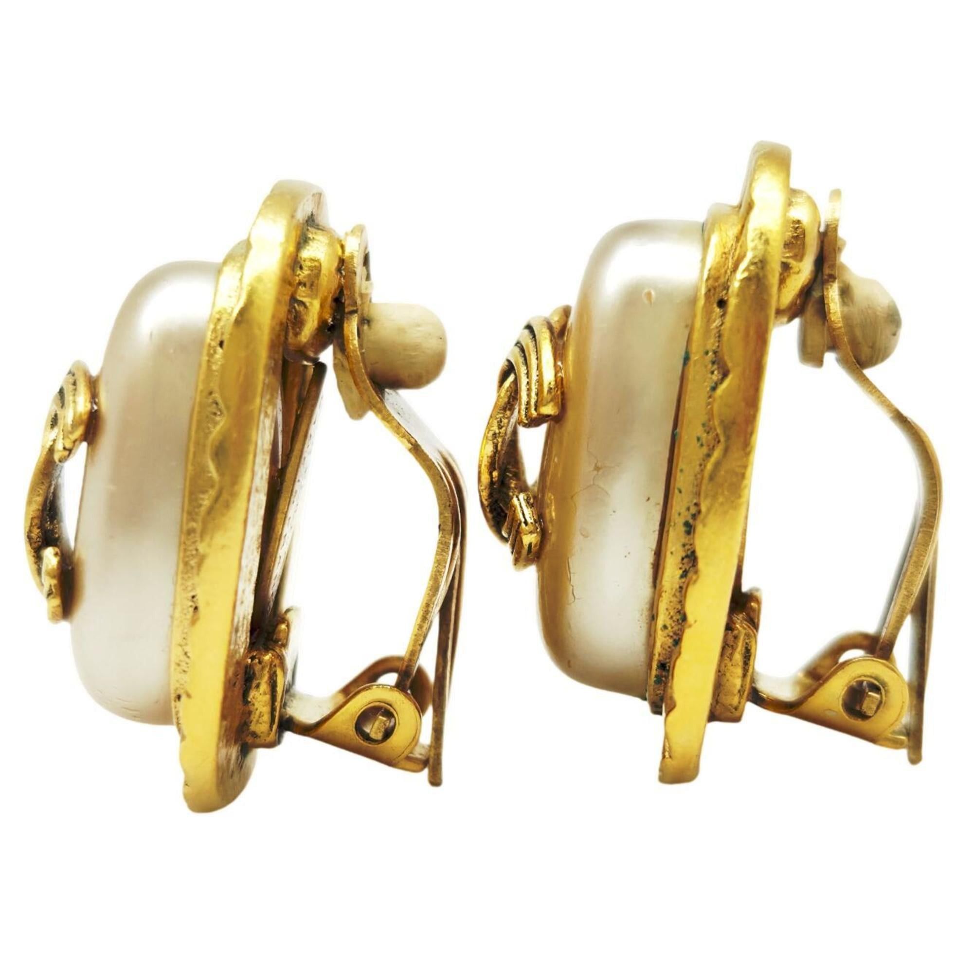 Chanel CHANEL Coco Mark Earrings, Gold, GP, Faux Pearl, 94A, Women's Size ONE SIZE - 2 Thumbnail