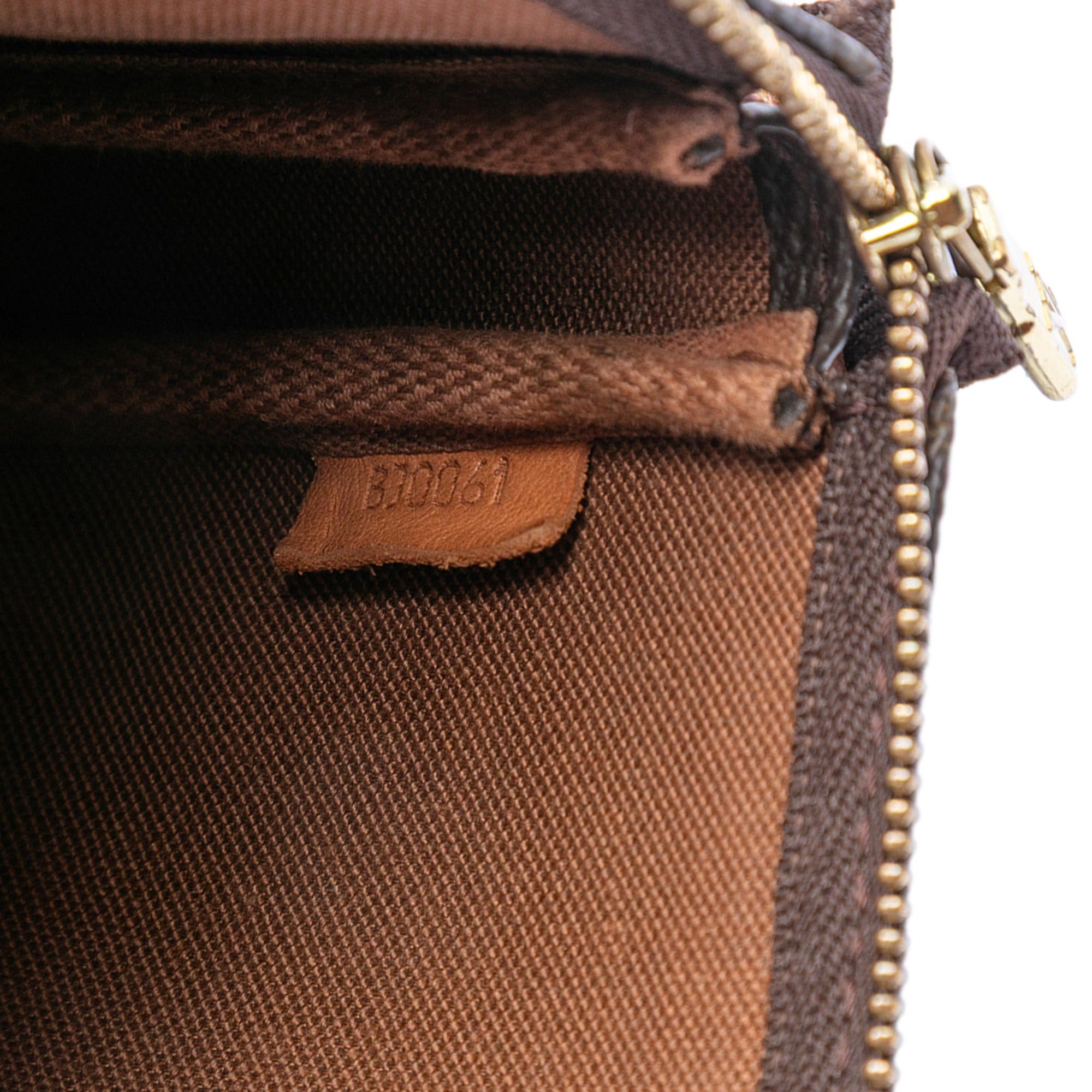 Louis Vuitton Monogram Pochette Accessoires Size ONE SIZE - 6 Thumbnail
