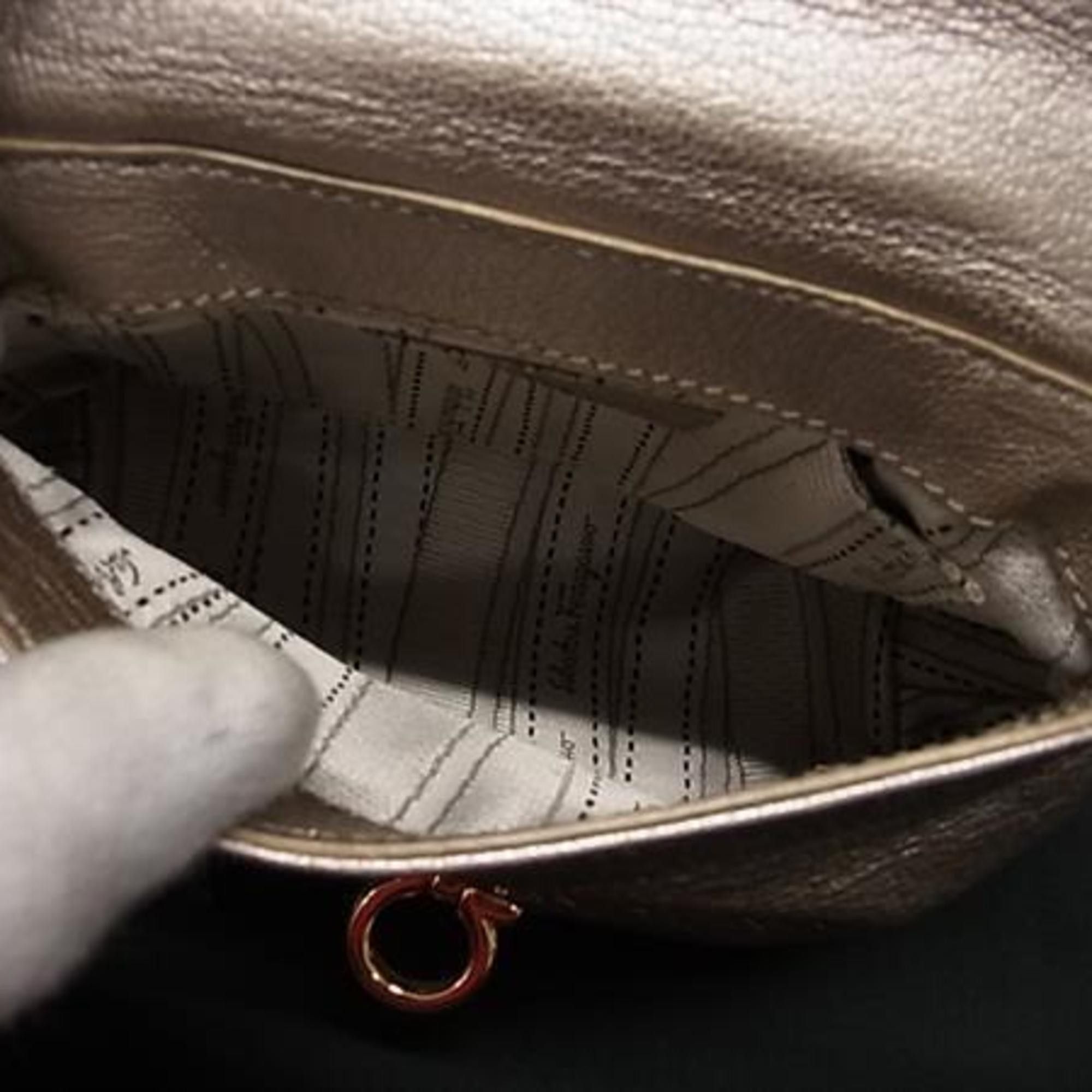 Salvatore Ferragamo Salvatore Ferragamo Gancini Mini Sofia handbag EZ21 E238 in metallic pink beige leather for women Size ONE SIZE - 6 Thumbnail