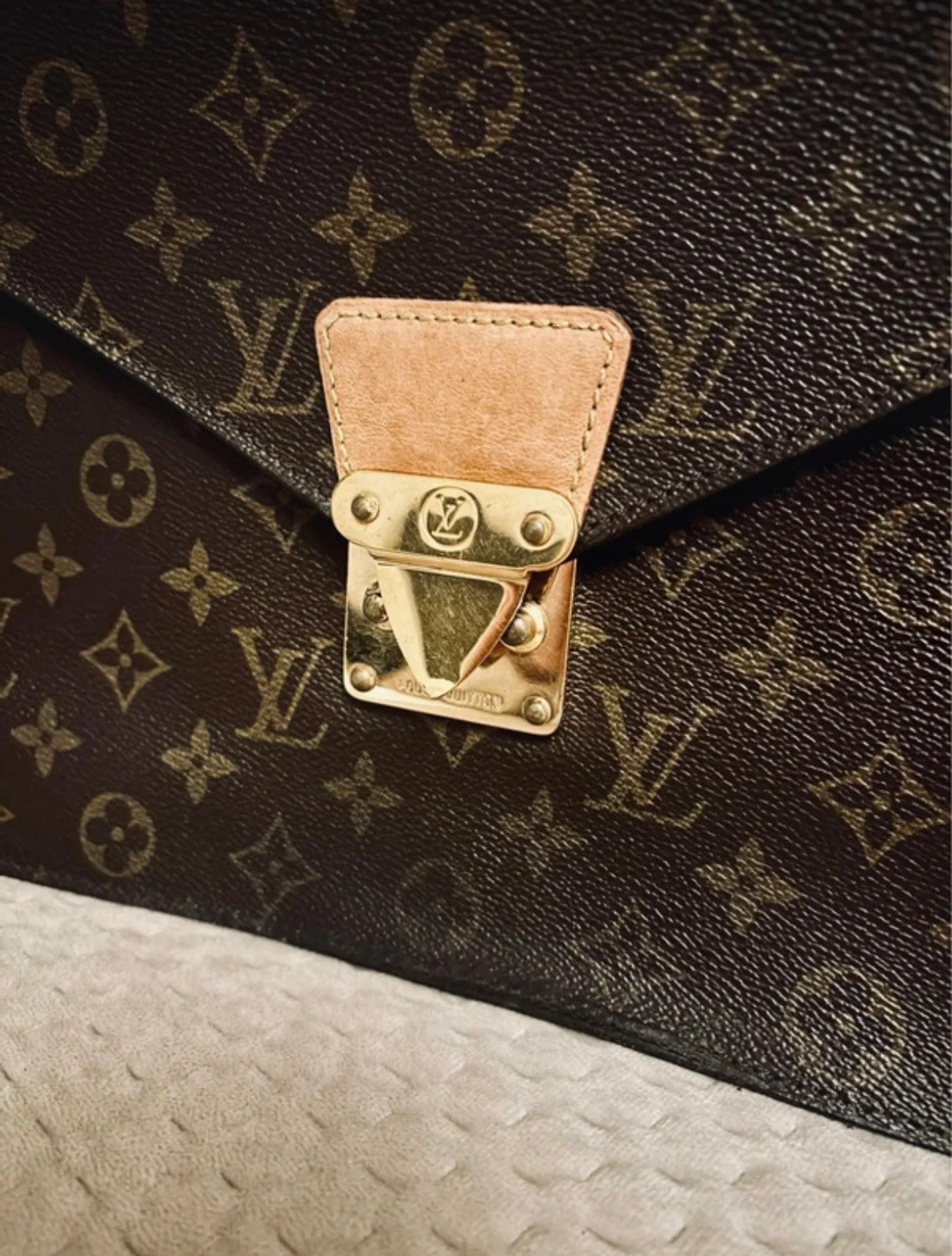 Louis Vuitton Louis Vuitton Portodocument Senator Computer Bag Size ONE SIZE - 4 Thumbnail