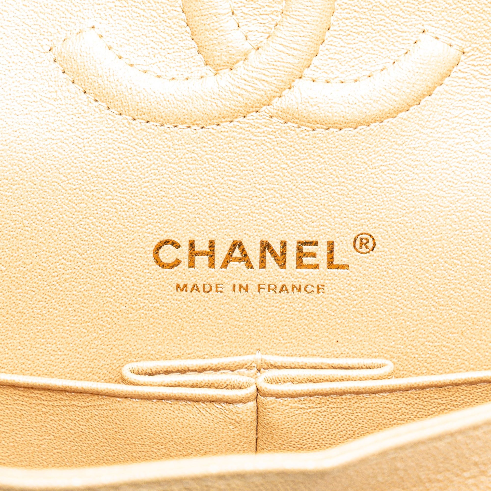 Chanel Medium Classic Iridescent Caviar Double Flap Size ONE SIZE - 5 Thumbnail