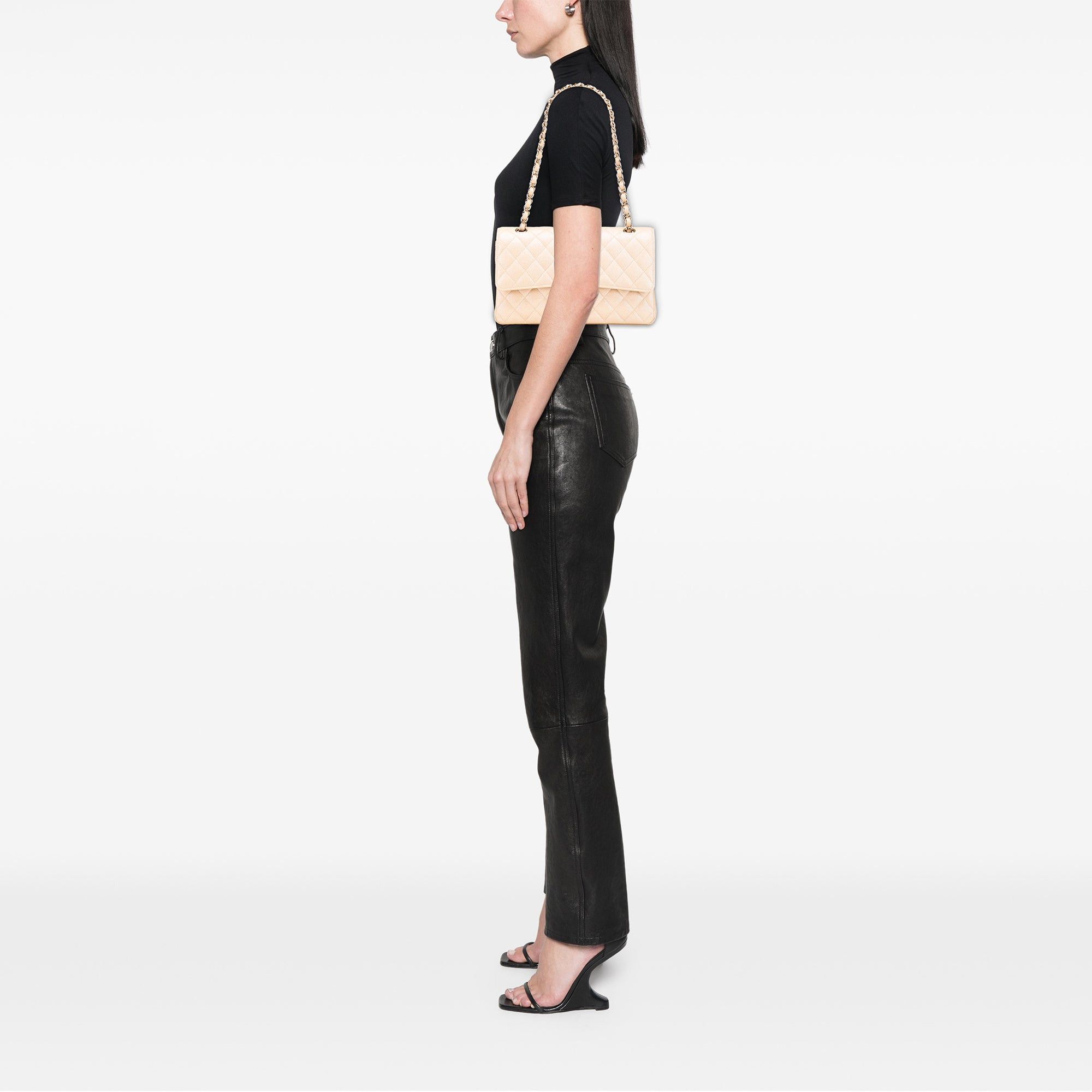 Chanel Medium Classic Iridescent Caviar Double Flap Size ONE SIZE - 13 Thumbnail