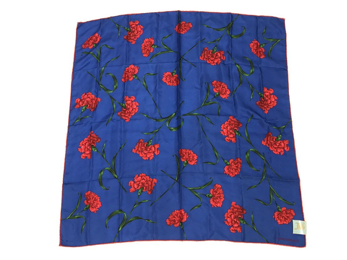Japanese Brand JUNKO SHIMADA FLORAL SILK SCARF Size ONE SIZE - 1 Thumbnail