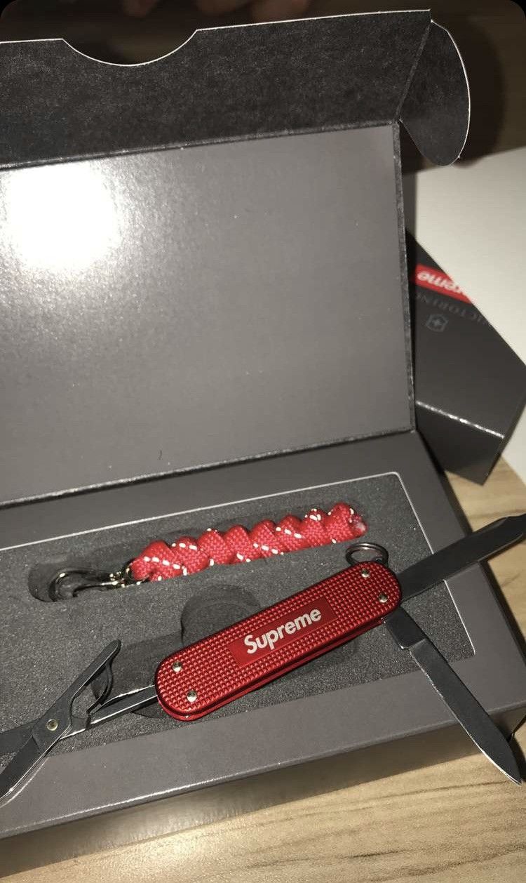 Supreme victorinox discount classic alox knife