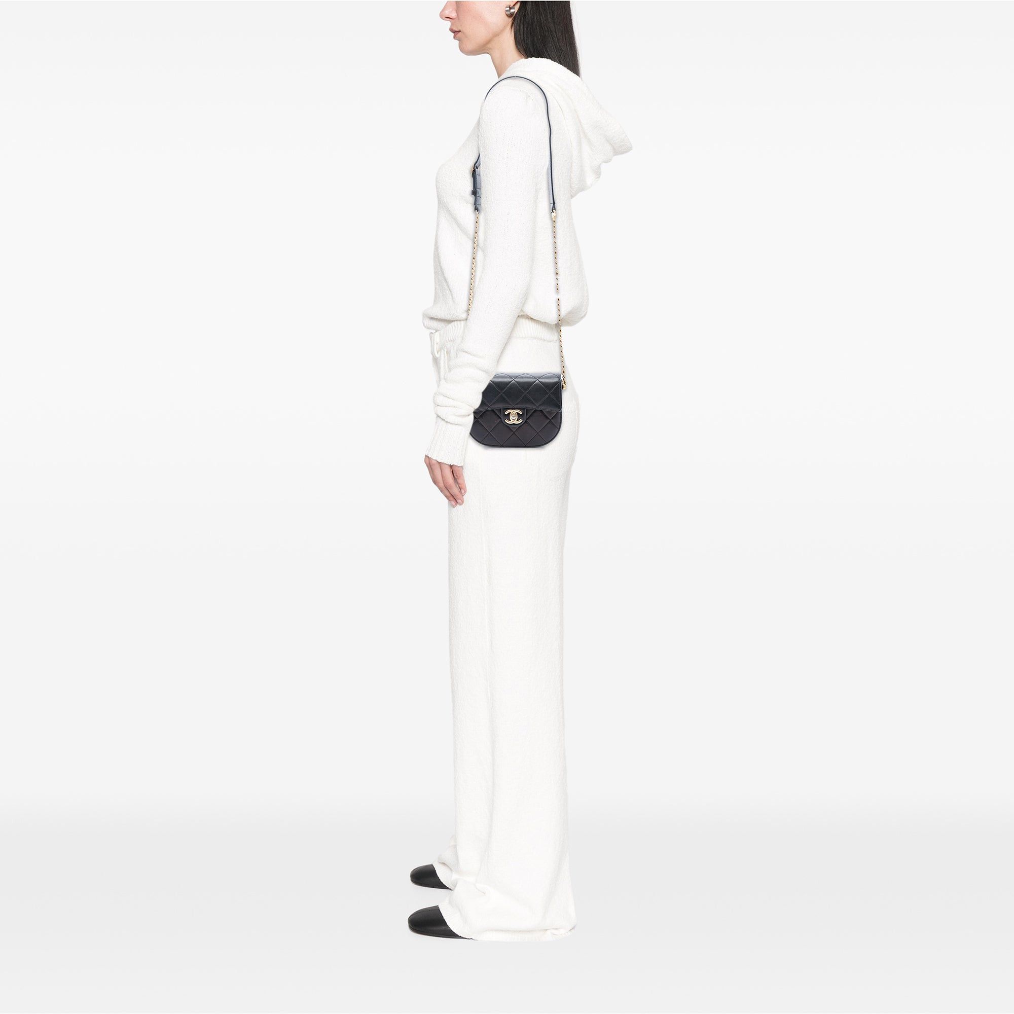 Chanel Mini CC Quilted Shiny Calfskin Round Moon Messenger Flap Size ONE SIZE - 7 Thumbnail