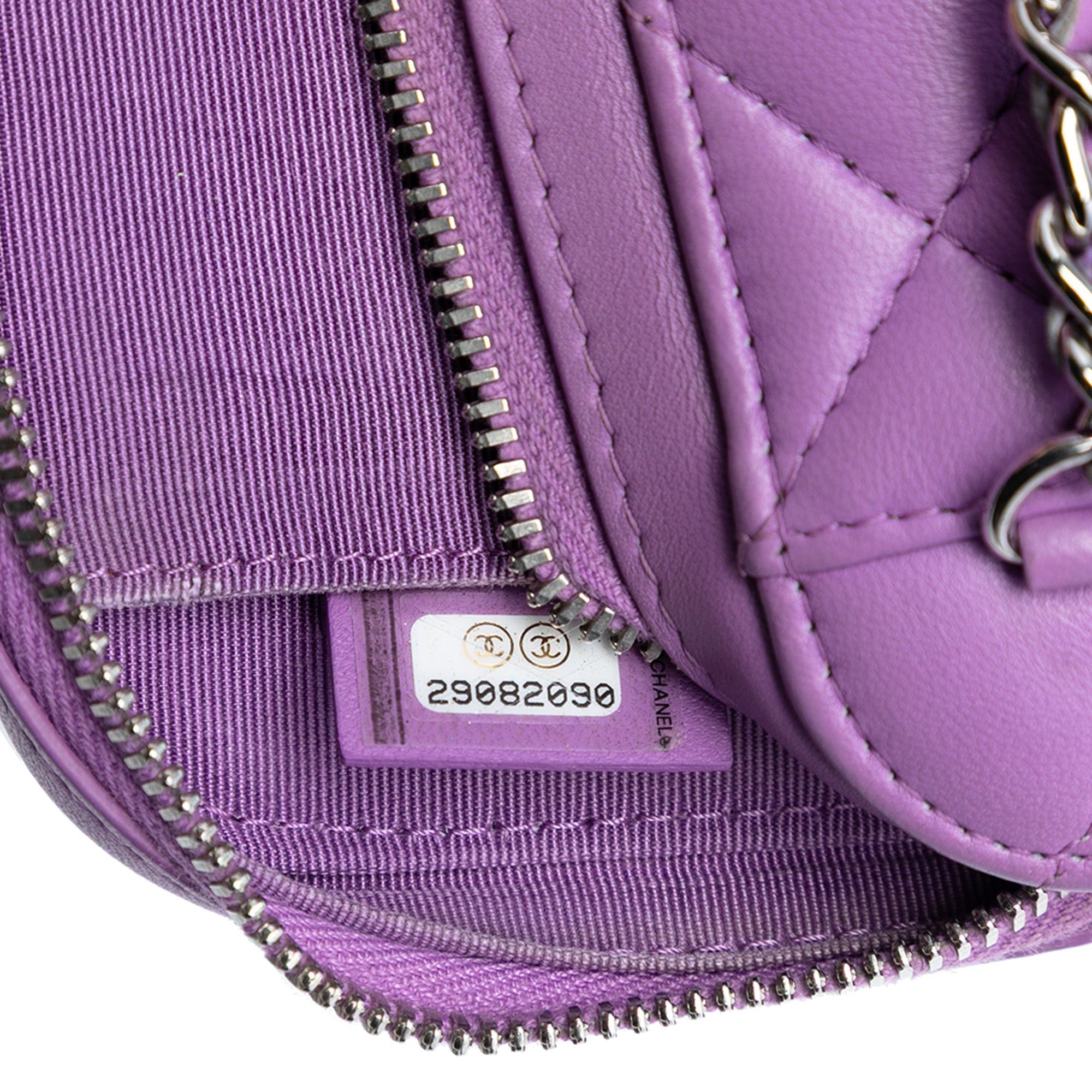Chanel CC Quilted Lambskin Zip Phone Case Size ONE SIZE - 6 Thumbnail