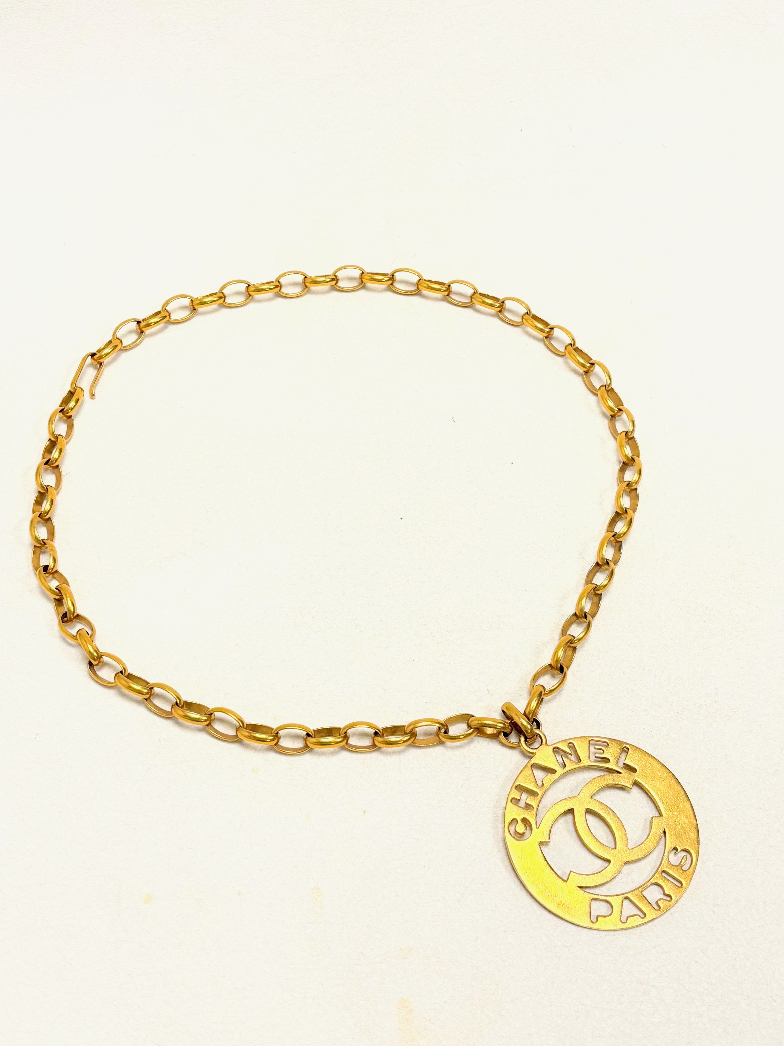Chanel Sautoir Médaillon SS 1988 Size ONE SIZE - 4 Thumbnail