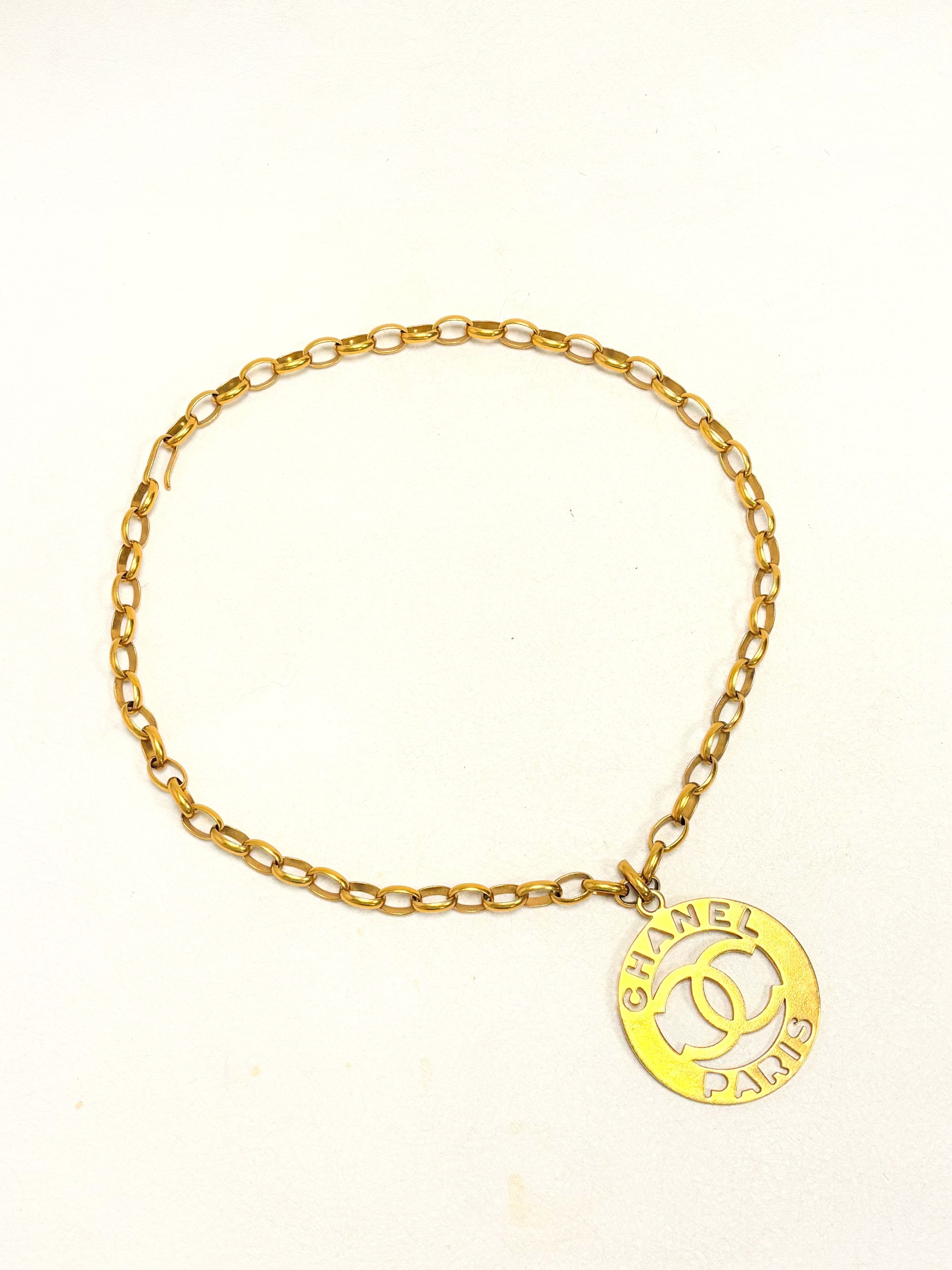 Chanel Sautoir Médaillon SS 1988 Size ONE SIZE - 12 Thumbnail