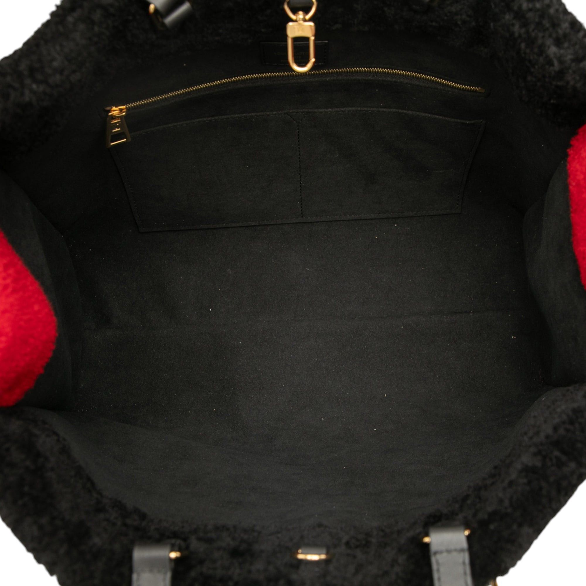 Louis Vuitton Monogram Giant Shearling Teddy Onthego GM Size ONE SIZE - 4 Thumbnail