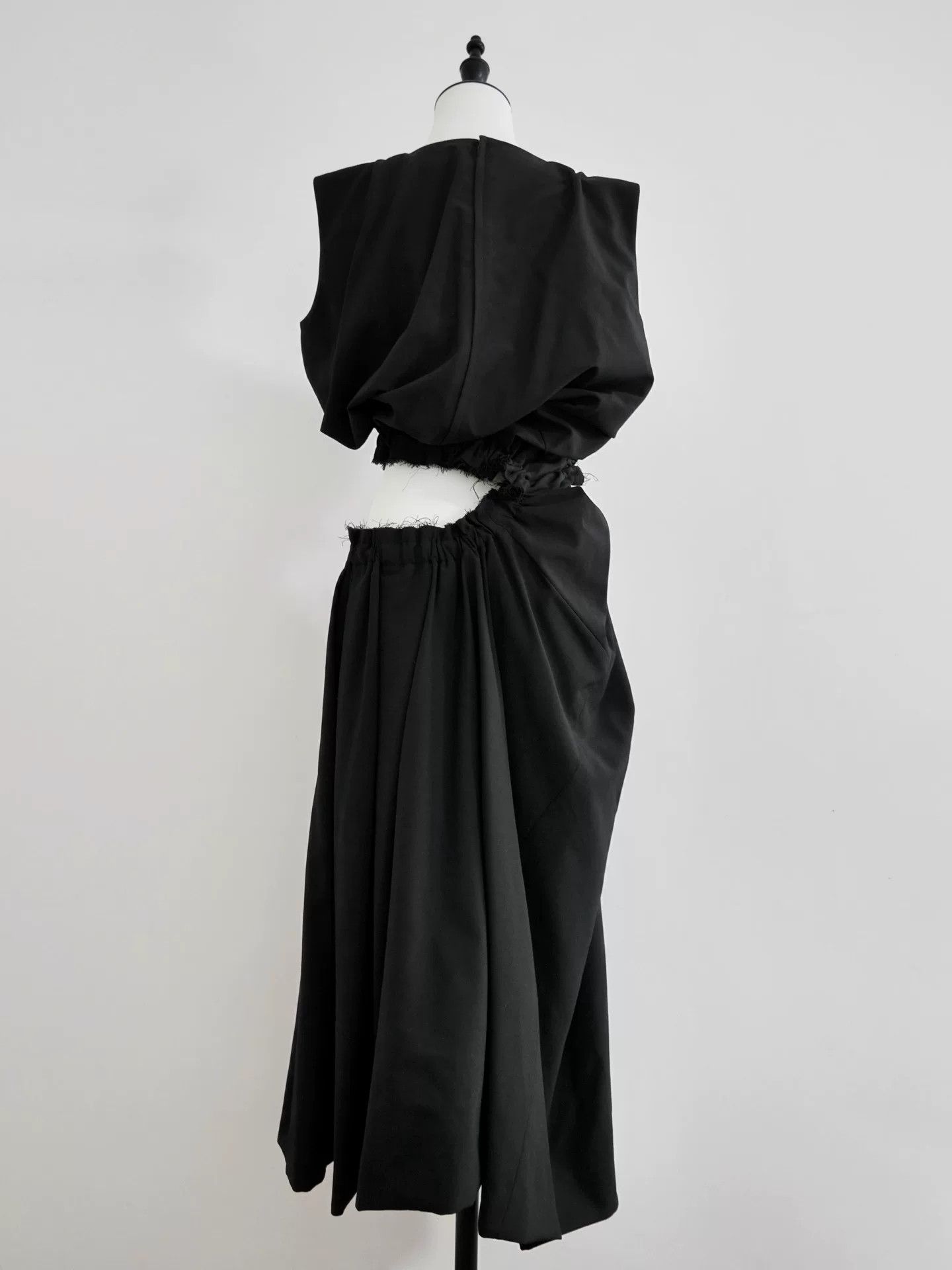 Rei Kawakubo Comme des Garçons Waist Cutout Dress Size S / US 4 / IT 40 - 2 Thumbnail