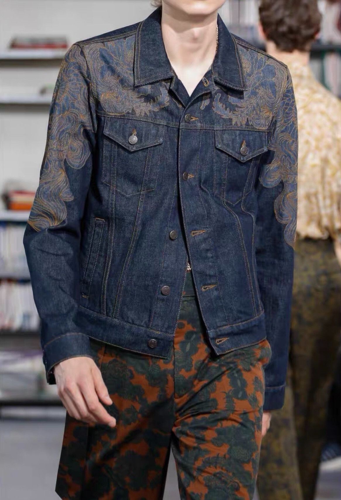 Dries Van Noten Dries Van Noten 18SS Embroidered Denim Jacket Size US M / EU 48-50 / 2 - 2 Thumbnail