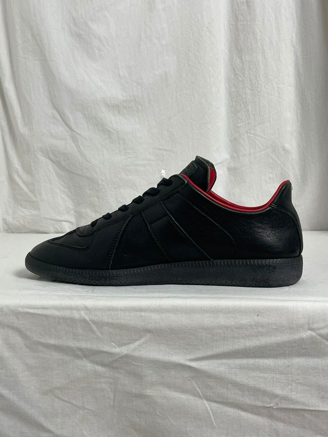 Maison Margiela Maison Margiela Black Leather German Trainer Size US 8 / EU 41 - 4 Thumbnail