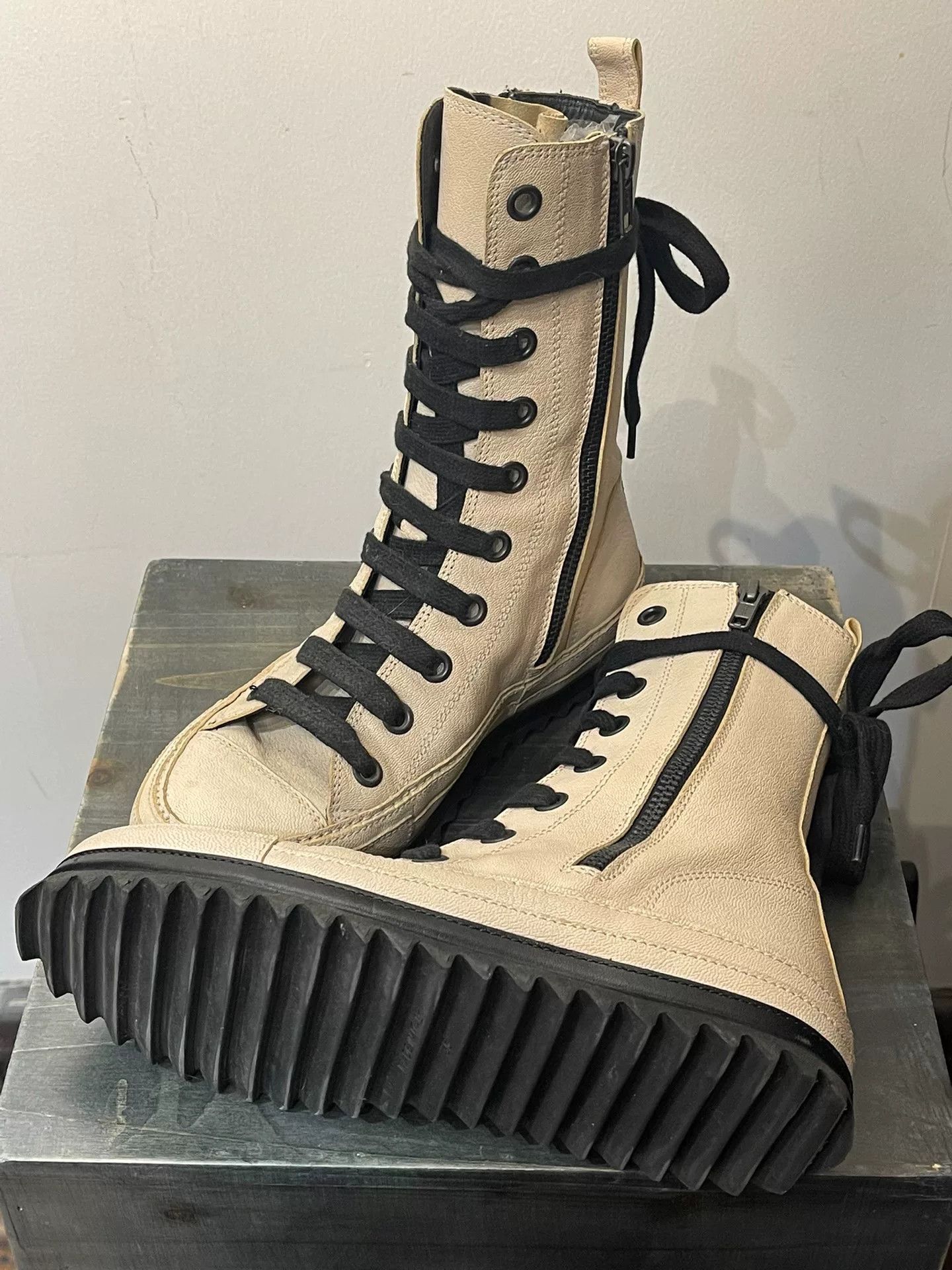 Ann Demeulemeester Ann Demeulemeester Serrated Sole Leather Boots Size US 5 / IT 35 - 7 Thumbnail