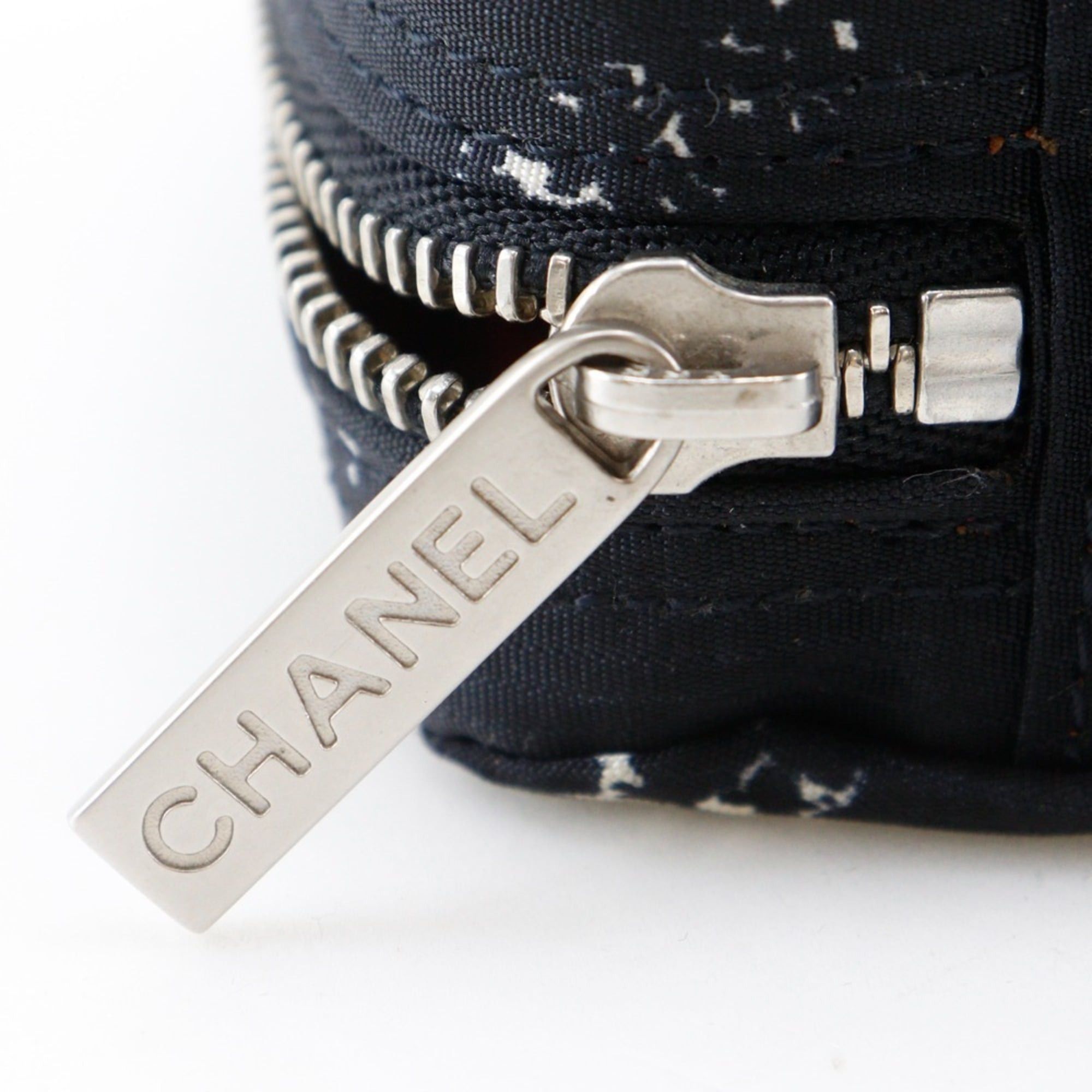 Chanel CHANEL Travel Line Pouch Jewelry Case A11824 Nylon Black Women's Size ONE SIZE - 12 Thumbnail