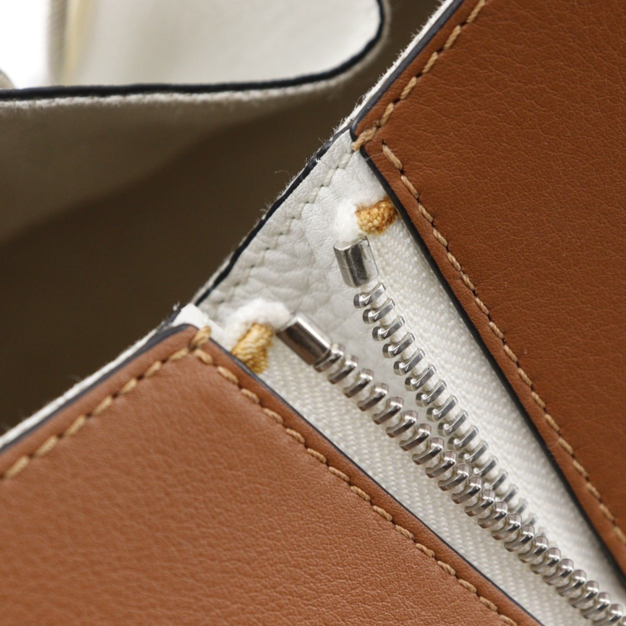 Loewe LOEWE Hammock Small Handbag, 2-Way Shoulder Bag, Brown/White Calfskin, A5 Size, Women's Size ONE SIZE - 14 Thumbnail