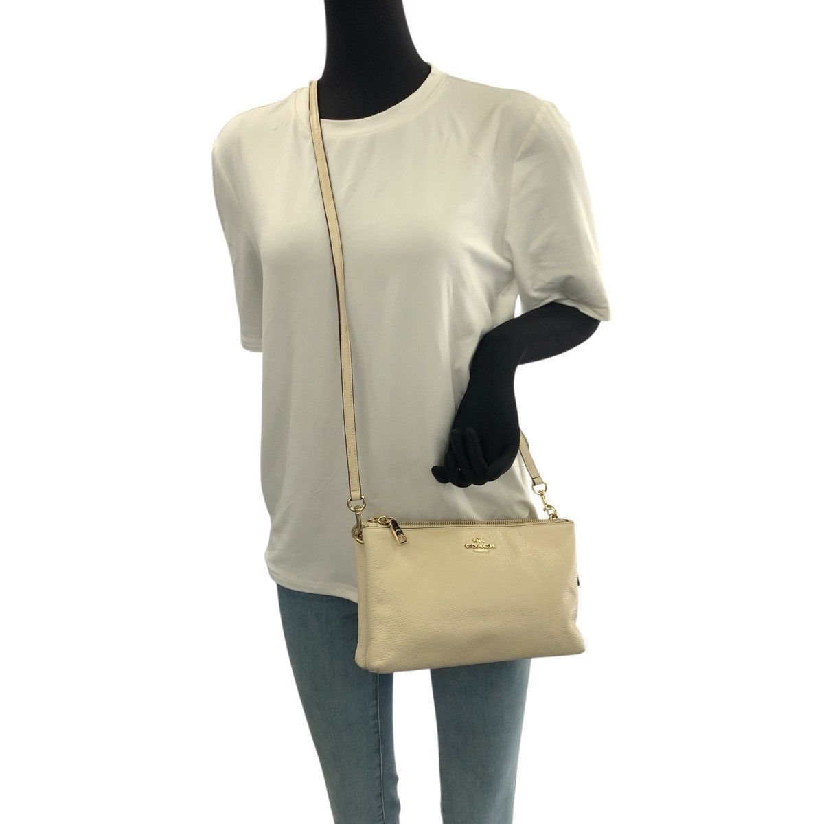 Coach Coach COACH Layla Leather Shoulder Bag Leather Shoulder Bag F38273 DUTY FREE for USA Size ONE SIZE - 7 Thumbnail