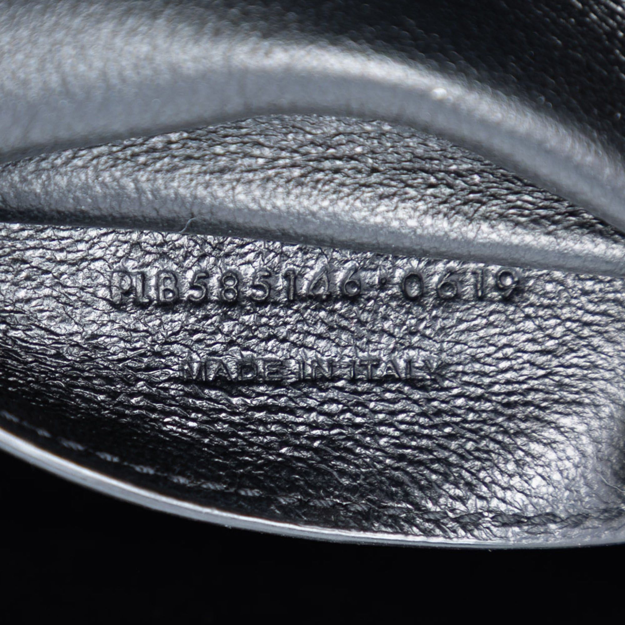 Saint Laurent Paris Patent Vicky Vanity Bag Size ONE SIZE - 6 Thumbnail