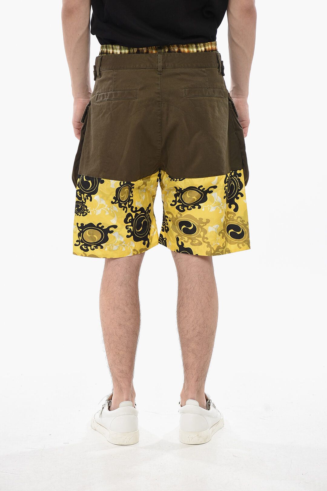 Dsquared2 Printed Double-Fabric Cargo Shorts Size US 32 / EU 48 - 2 Thumbnail