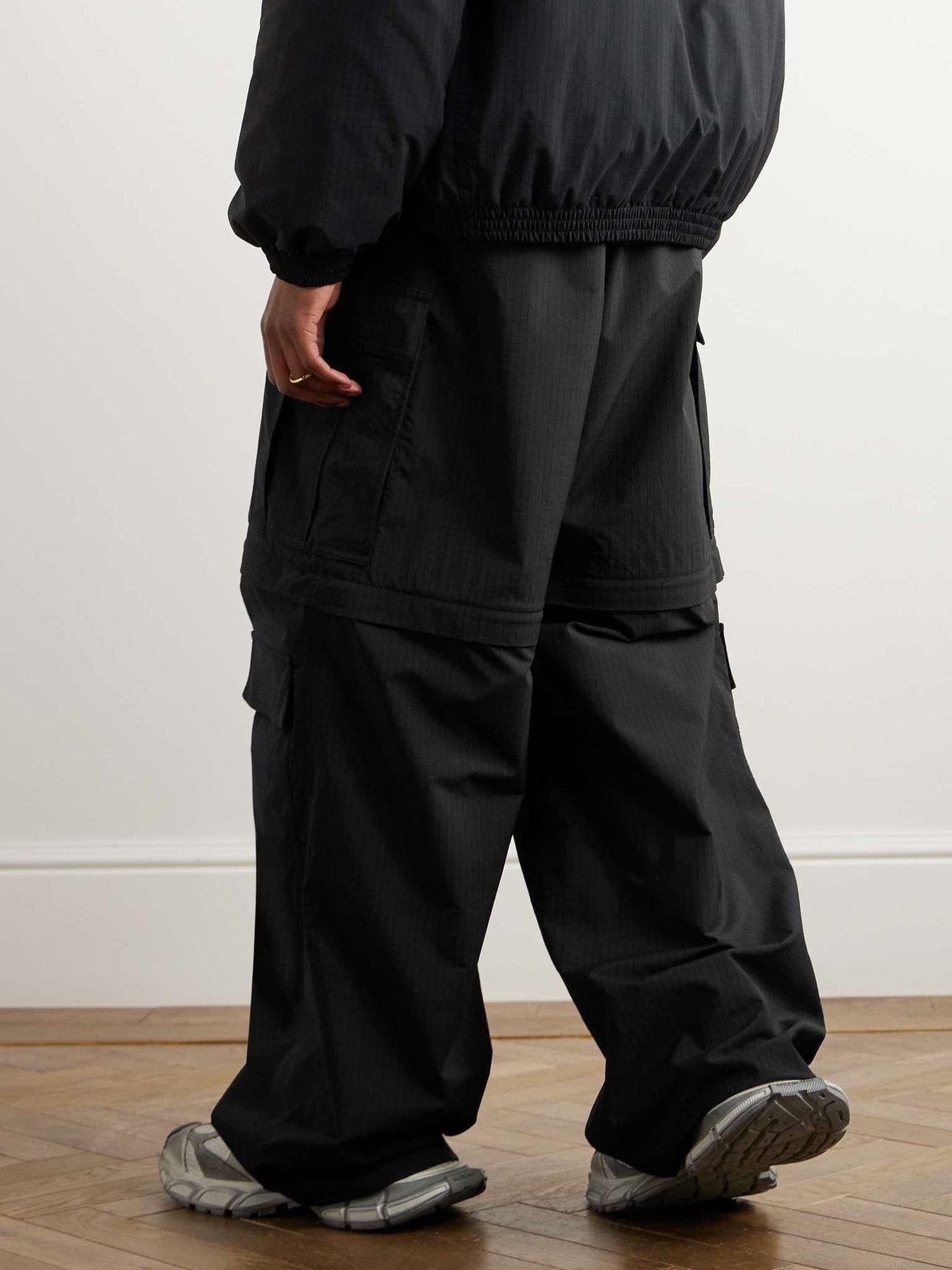 Balenciaga Balenciaga Unity Sports Icon Cargo Pants in black Size US 32 / EU 48 - 3 Thumbnail