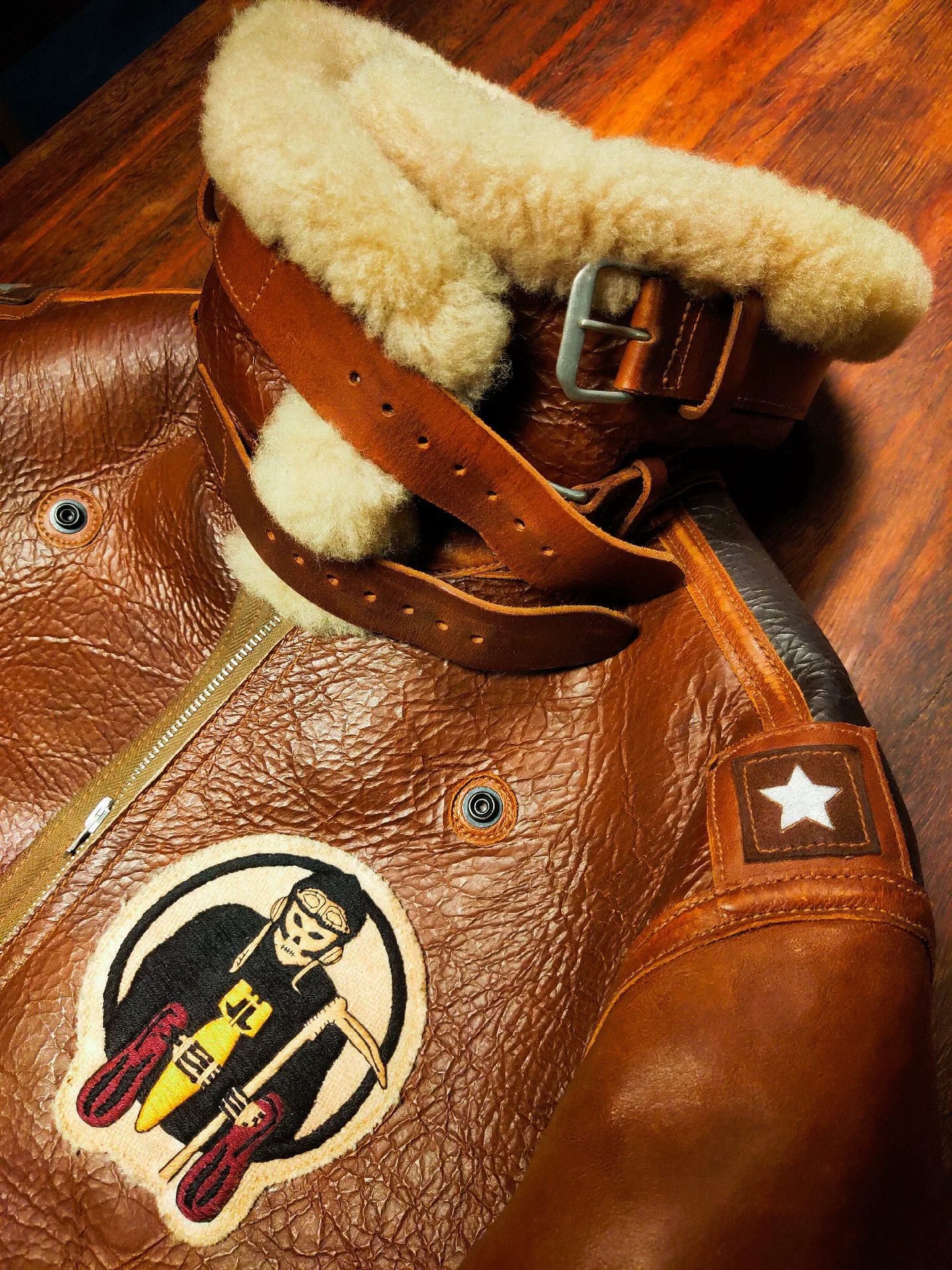 Eastman Leather Clothing Eastman Leathers B3 Shearling Colorblock Jacket Size US XXS / EU 40 - 4 Thumbnail