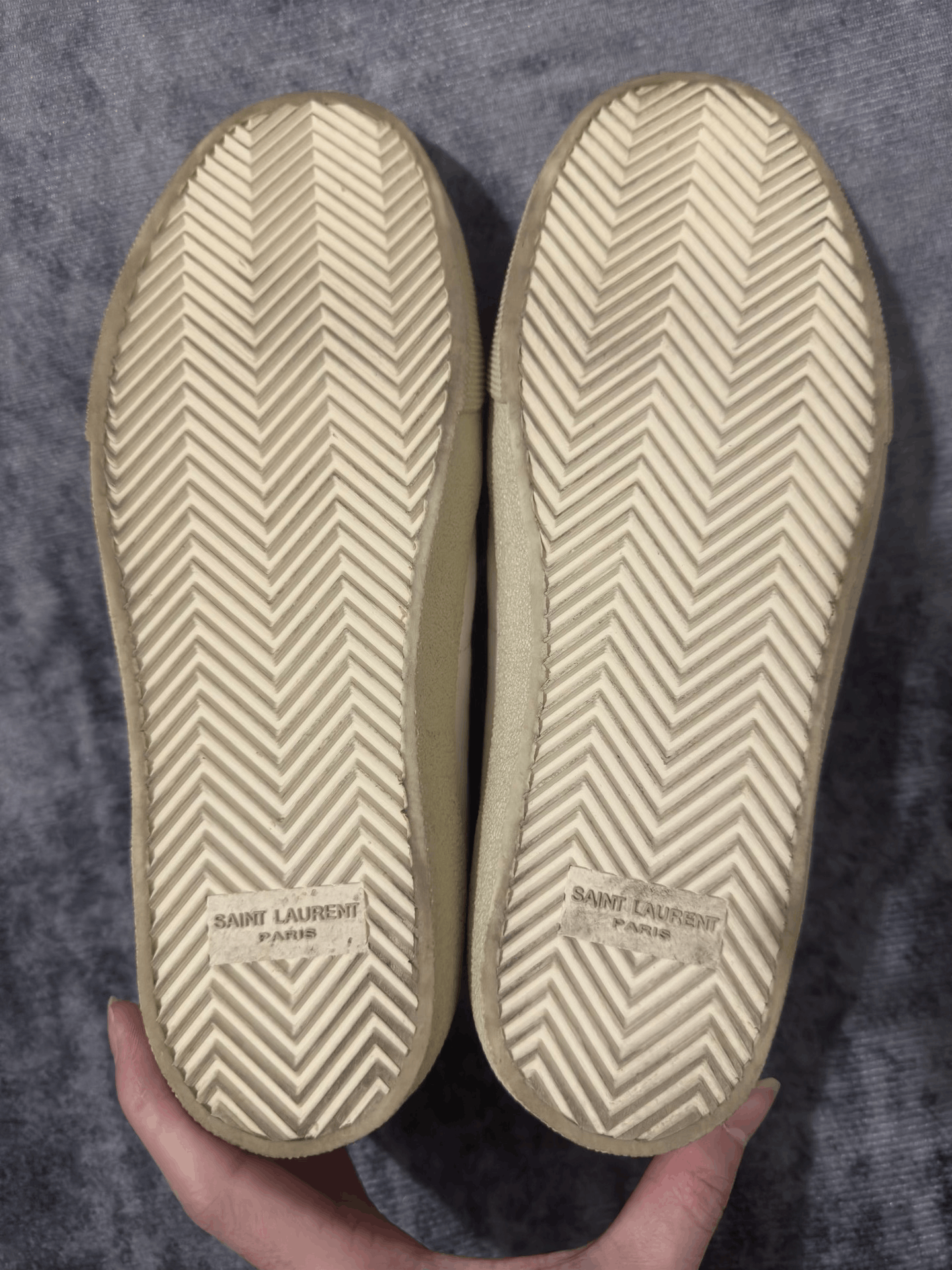 Saint Laurent Paris Saint Laurent White Canvas Sneakers Size US 7 / EU 40 - 7 Thumbnail