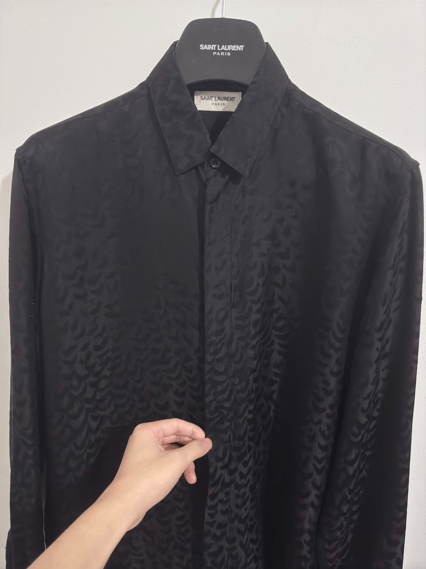 Saint Laurent Paris Saint Laurent Black Silk Leopard Shirt Size US M / EU 48-50 / 2 - 3 Thumbnail