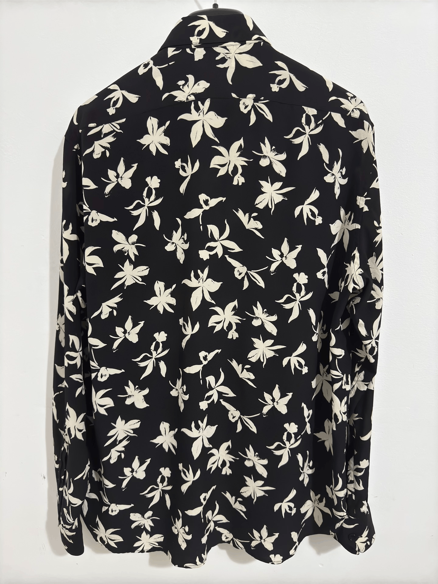 Saint Laurent Paris Black and White Floral Silk Shirt Size US XXS / EU 40 - 2 Thumbnail